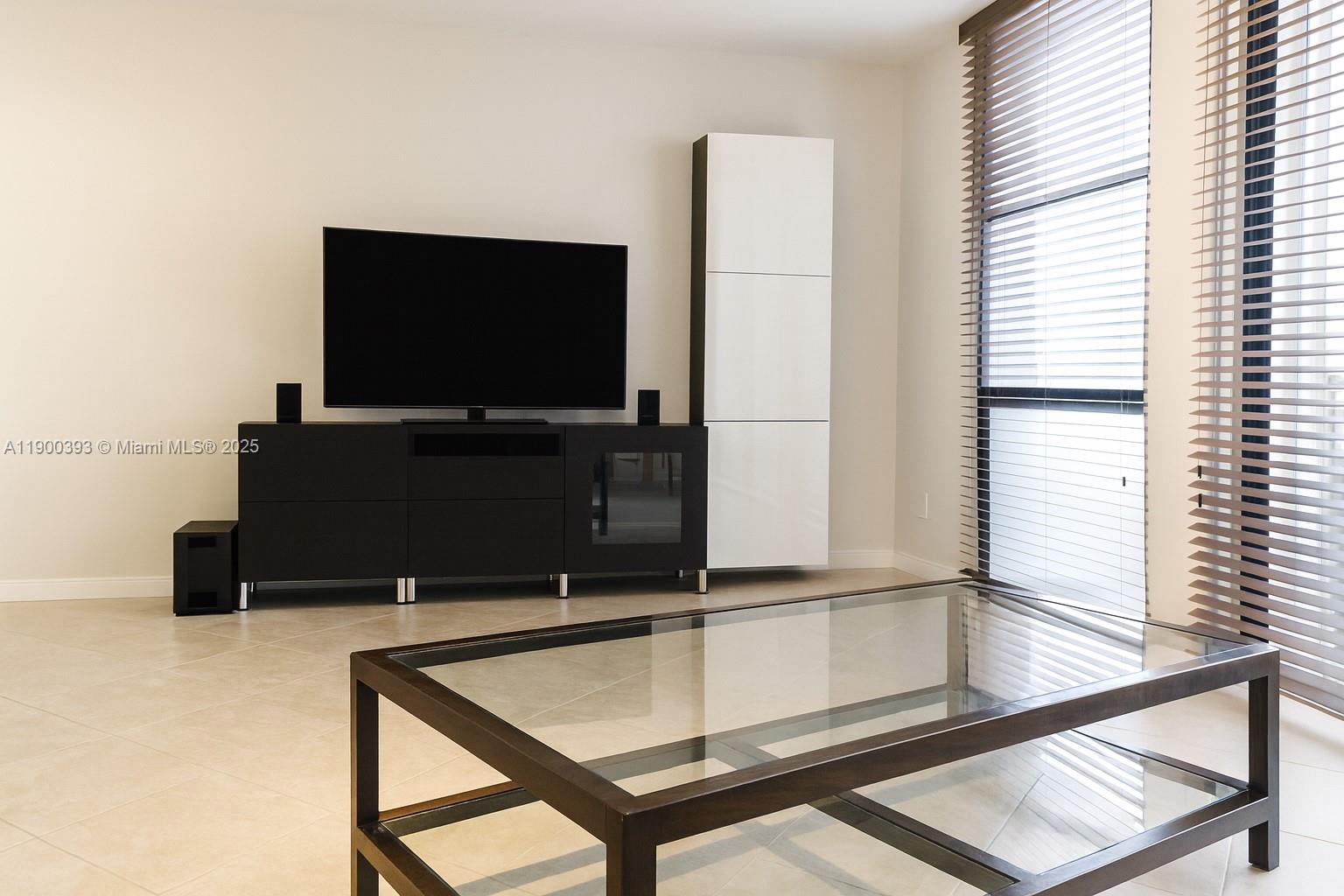 Photo of 3475 Country Club Dr  #115, Aventura, Florida, 33180 - 