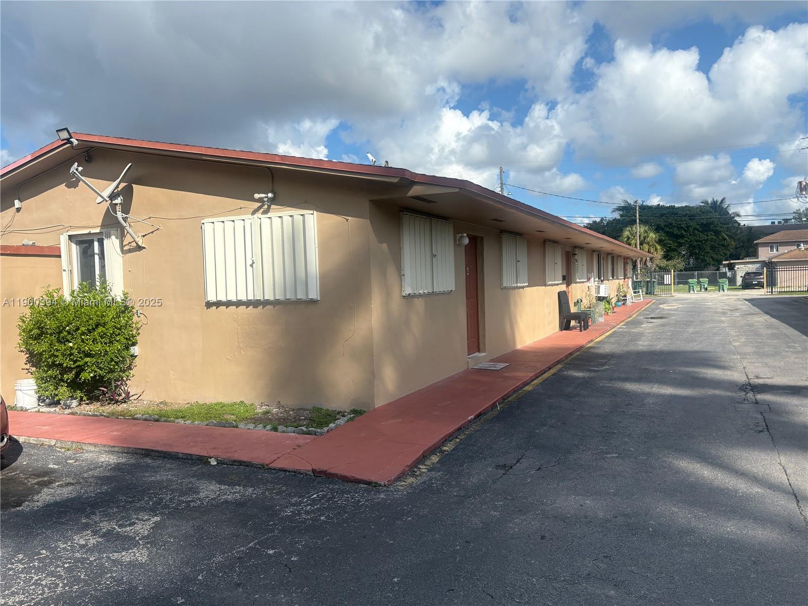 Ver detalles   /  3618 sq. ft. $ 2025-10-21 0 foto