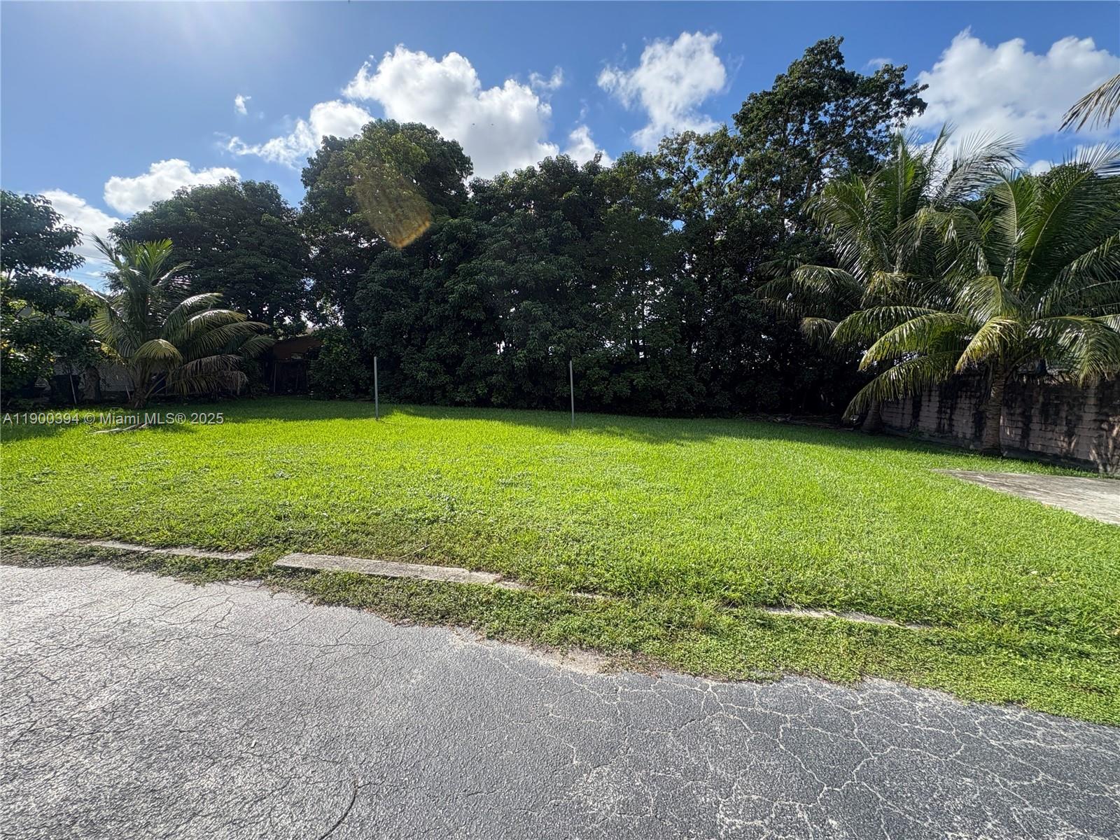 Ver detalles   /  3618 sq. ft. $ 2025-10-21 0 foto