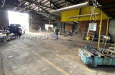 See details   /   sq. ft. $ 2025-10-21 0 Photo