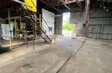 See details   /   sq. ft. $ 2025-10-21 0 Photo