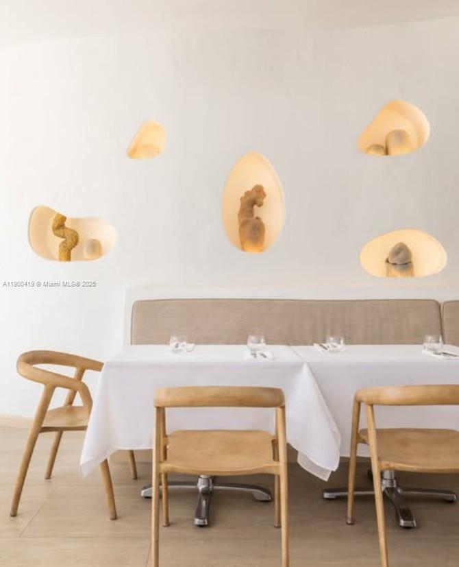   /   sq. ft. $ 2025-10-21 0 Photo