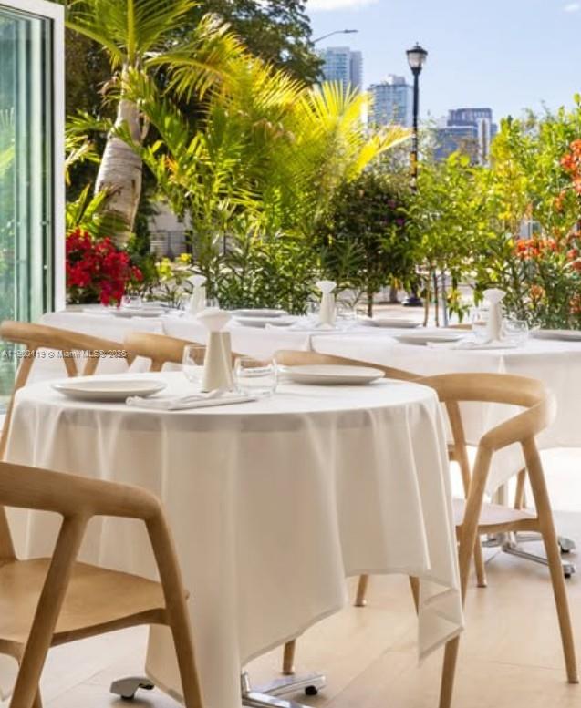   /   sq. ft. $ 2025-10-21 0 Photo