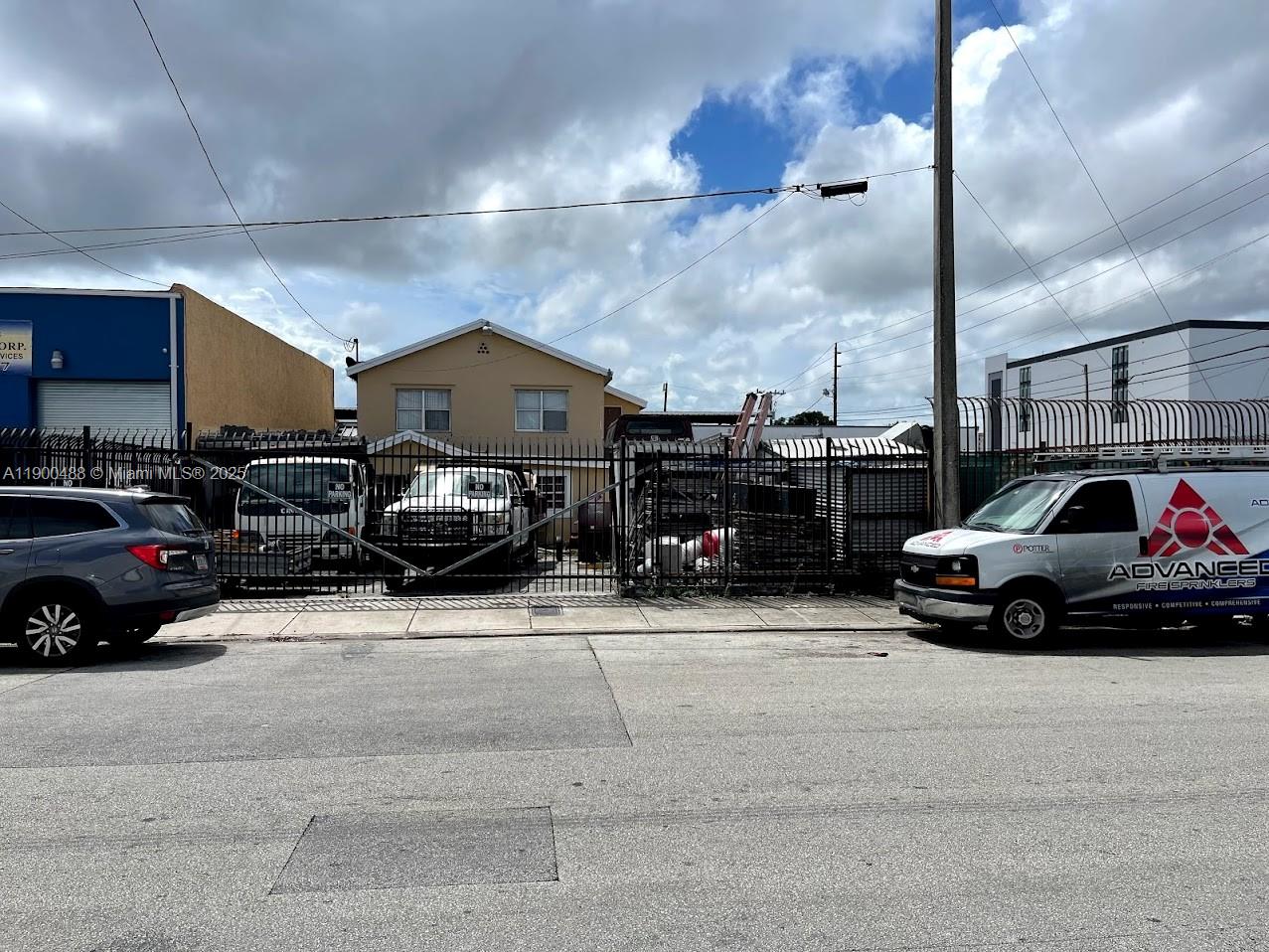 Ver detalles   /   sq. ft. $ 2025-10-22 0 foto