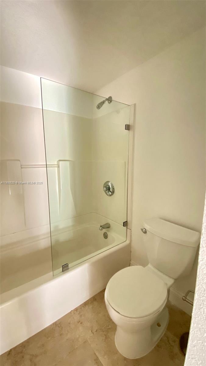 214 2 / 2 1331 sq. ft. $ 2025-10-22 0 Photo