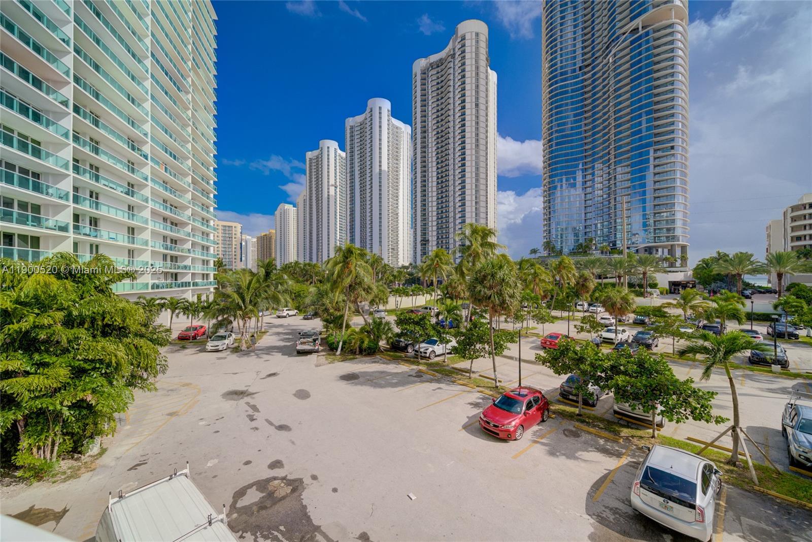 214 2 / 2 1331 sq. ft. $ 2025-10-22 0 Photo