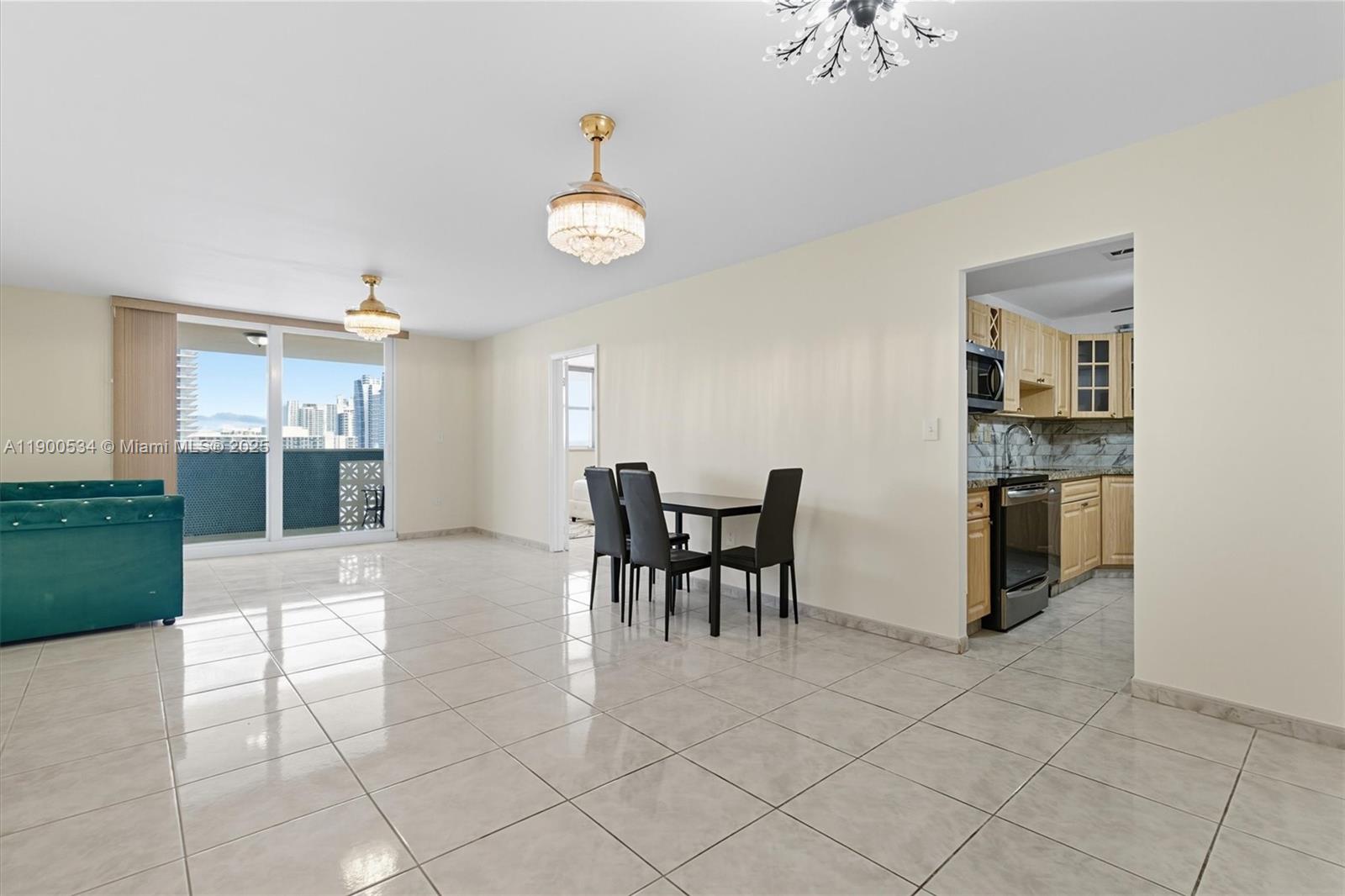 Photo of 1833 Ocean Dr  #1809, Hallandale Beach, Florida, 33009 - 