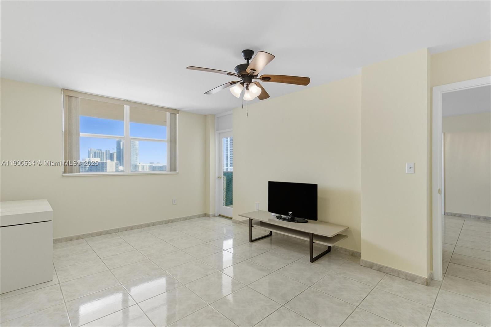 Photo of 1833 Ocean Dr  #1809, Hallandale Beach, Florida, 33009 - 