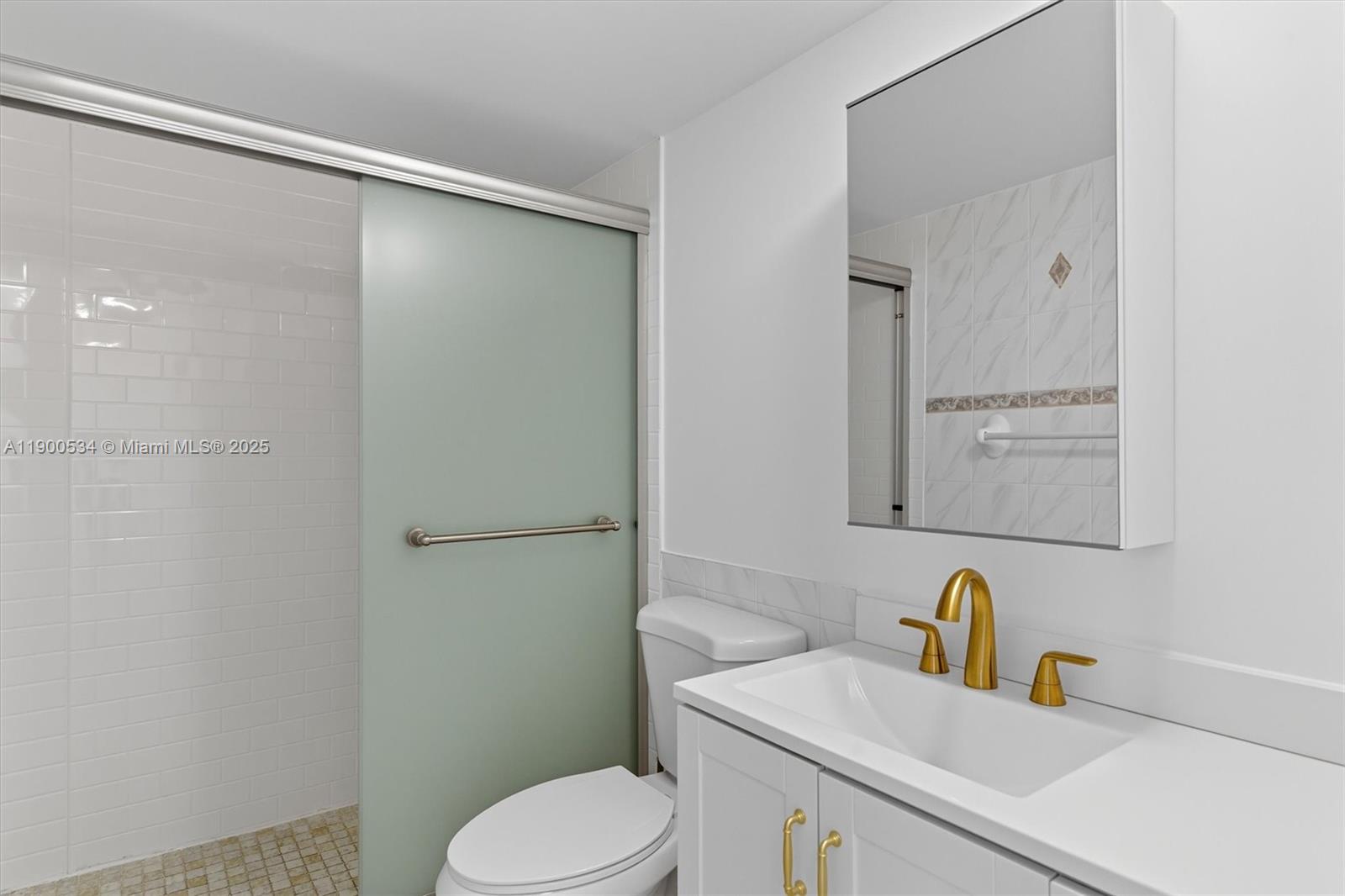 Photo of 1833 Ocean Dr  #1809, Hallandale Beach, Florida, 33009 - 