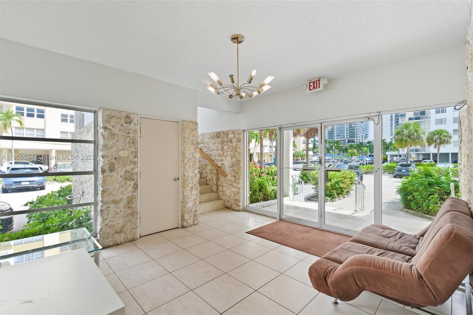 Photo of 1833 Ocean Dr  #1809, Hallandale Beach, Florida, 33009 - 