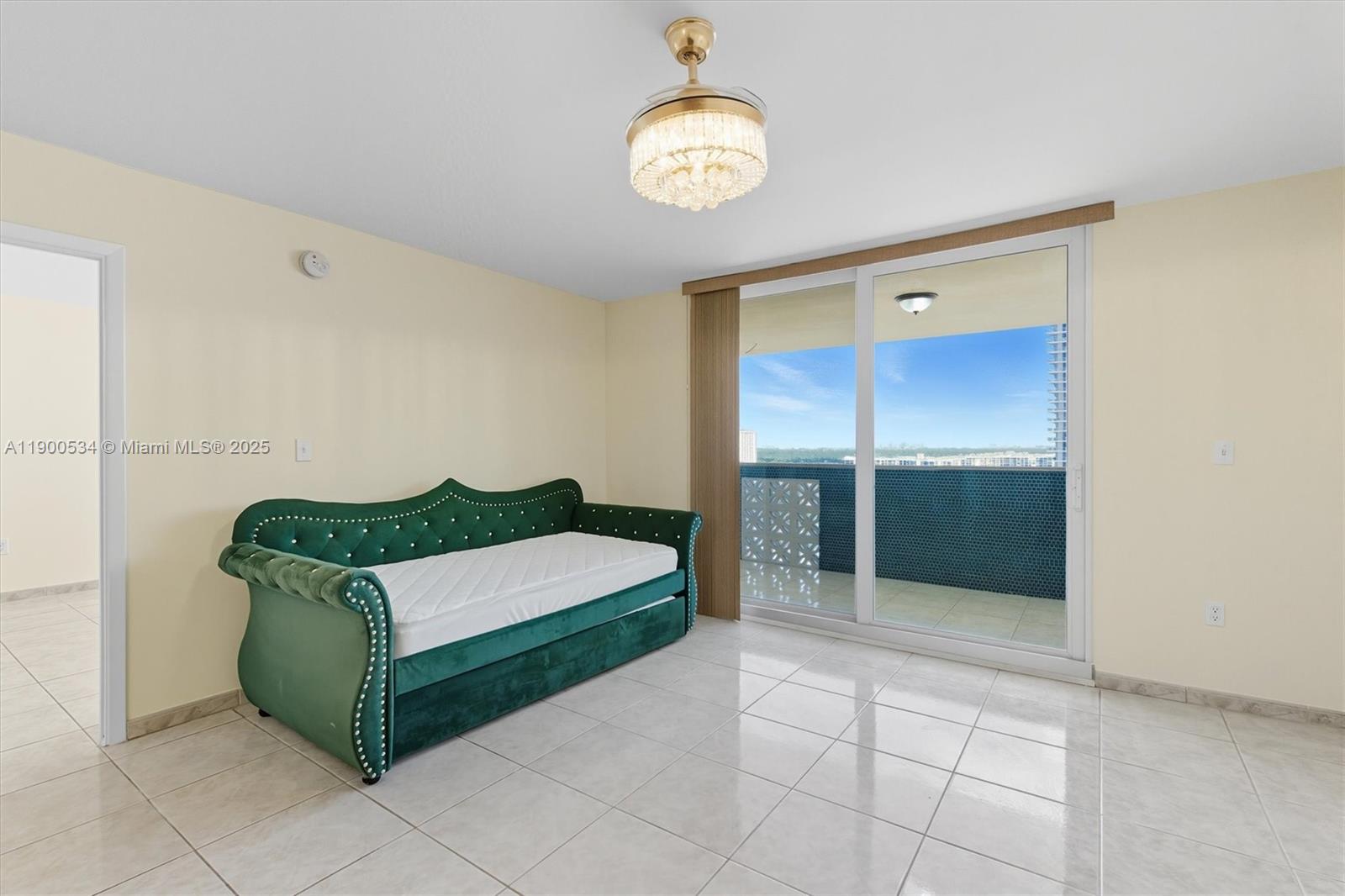 Photo of 1833 Ocean Dr  #1809, Hallandale Beach, Florida, 33009 - 