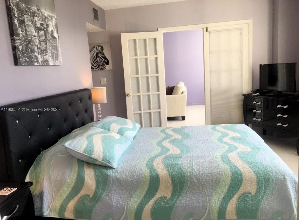 Photo of 3725 Ocean Dr  #1516, Hollywood, Florida, 33019 -