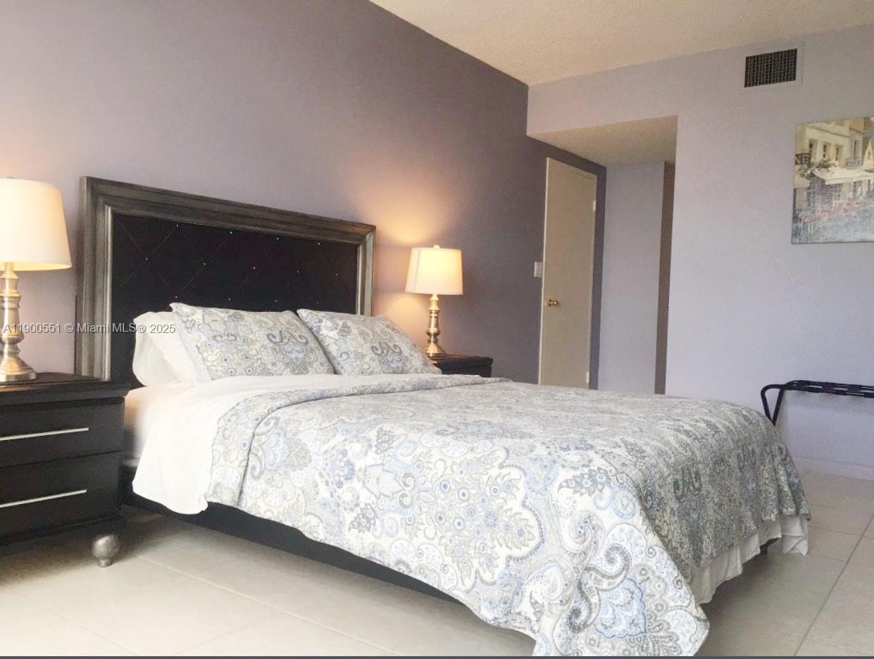 Photo of 3725 Ocean Dr  #1516, Hollywood, Florida, 33019 -