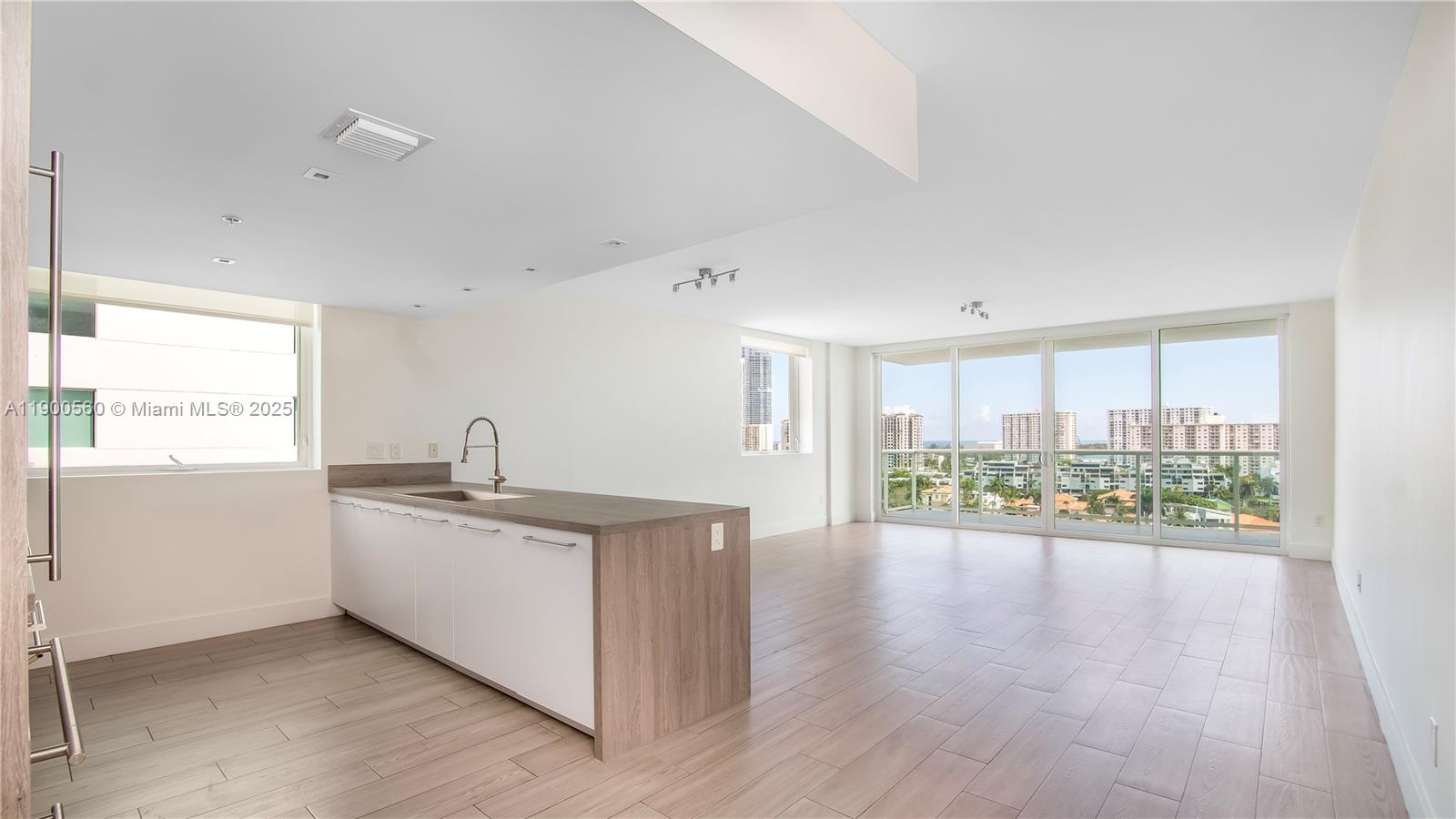 Photo of 400 Sunny Isles Blvd  #1108, Sunny Isles Beach, Florida, 33160 - 