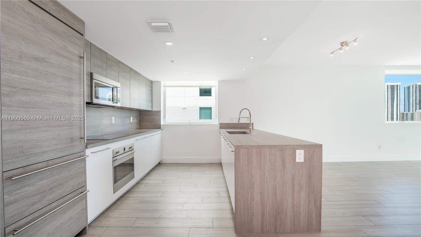 Photo of 400 Sunny Isles Blvd  #1108, Sunny Isles Beach, Florida, 33160 - 