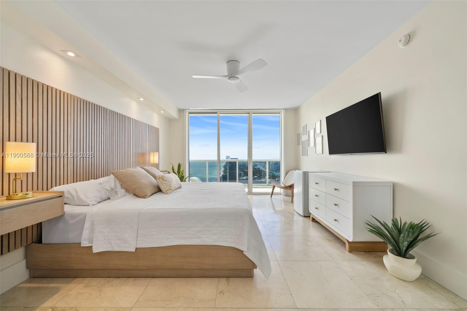 See details 5103 3 / 4 2566 sq. ft. $ 2025-10-22 0 Photo