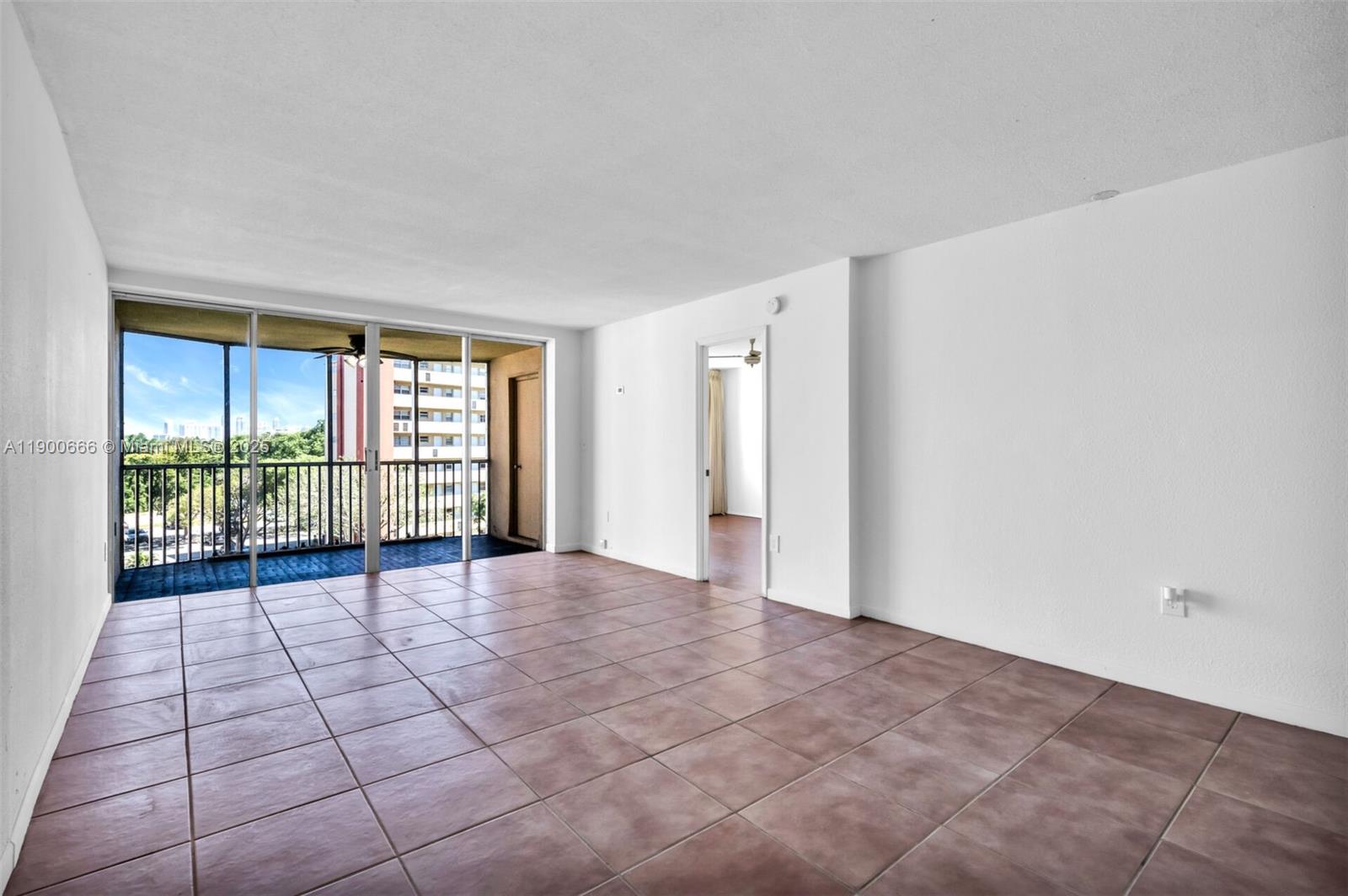 508-1 1 / 2 1036 sq. ft. $ 2025-10-22 0 Photo