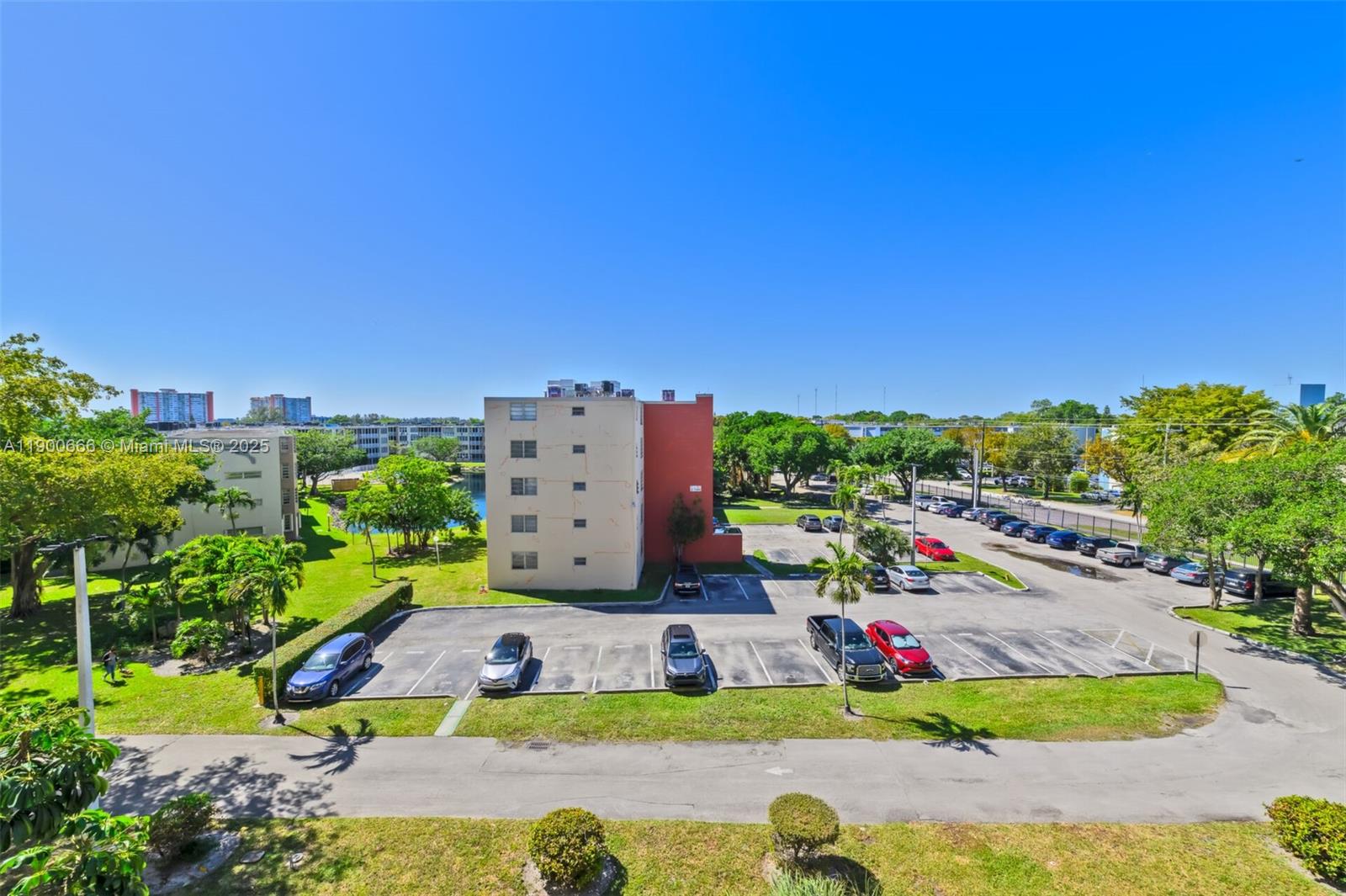 508-1 1 / 2 1036 sq. ft. $ 2025-10-22 0 Photo