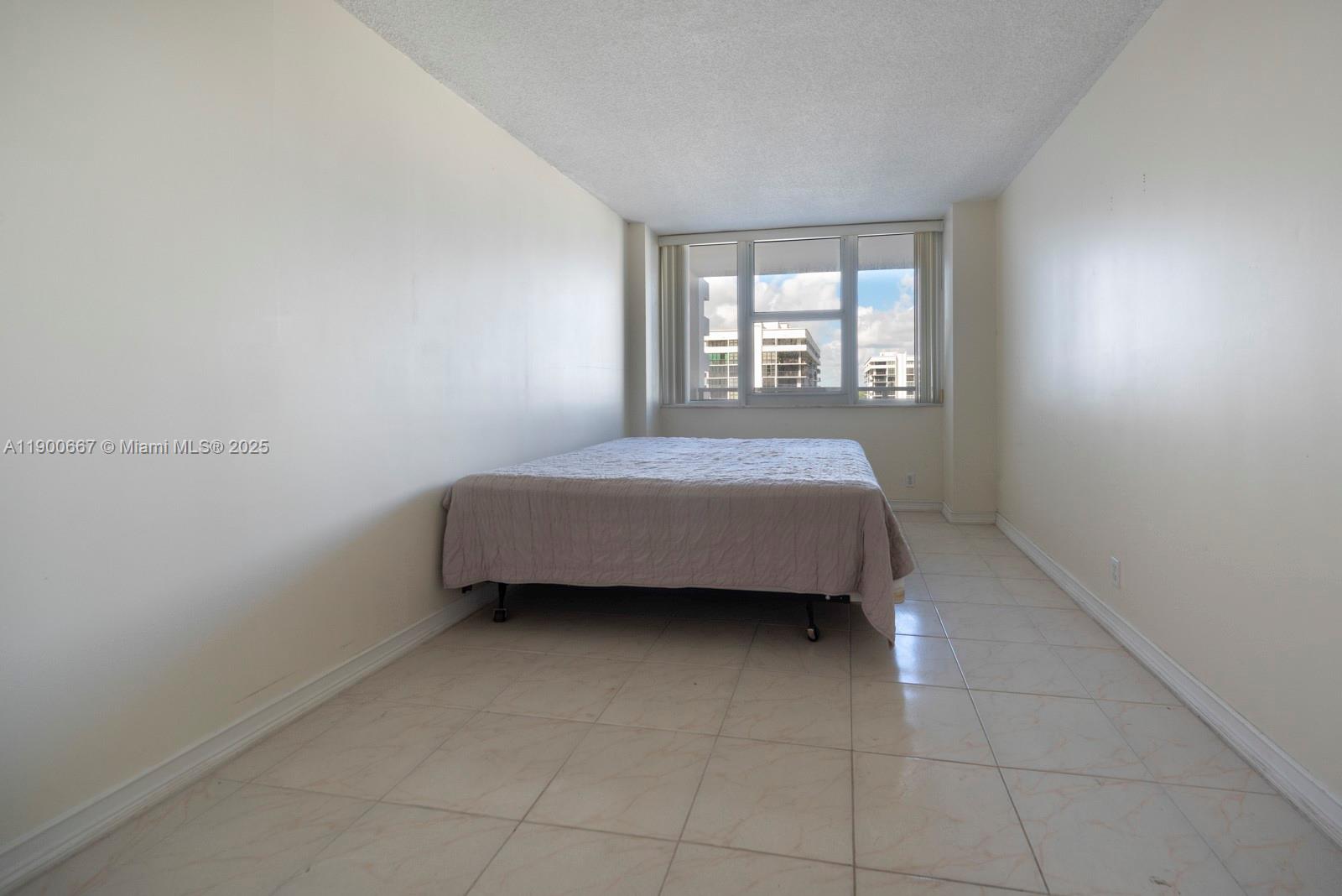 Photo of 2030 Ocean Dr #1002, Hallandale Beach, Florida, 33009 -