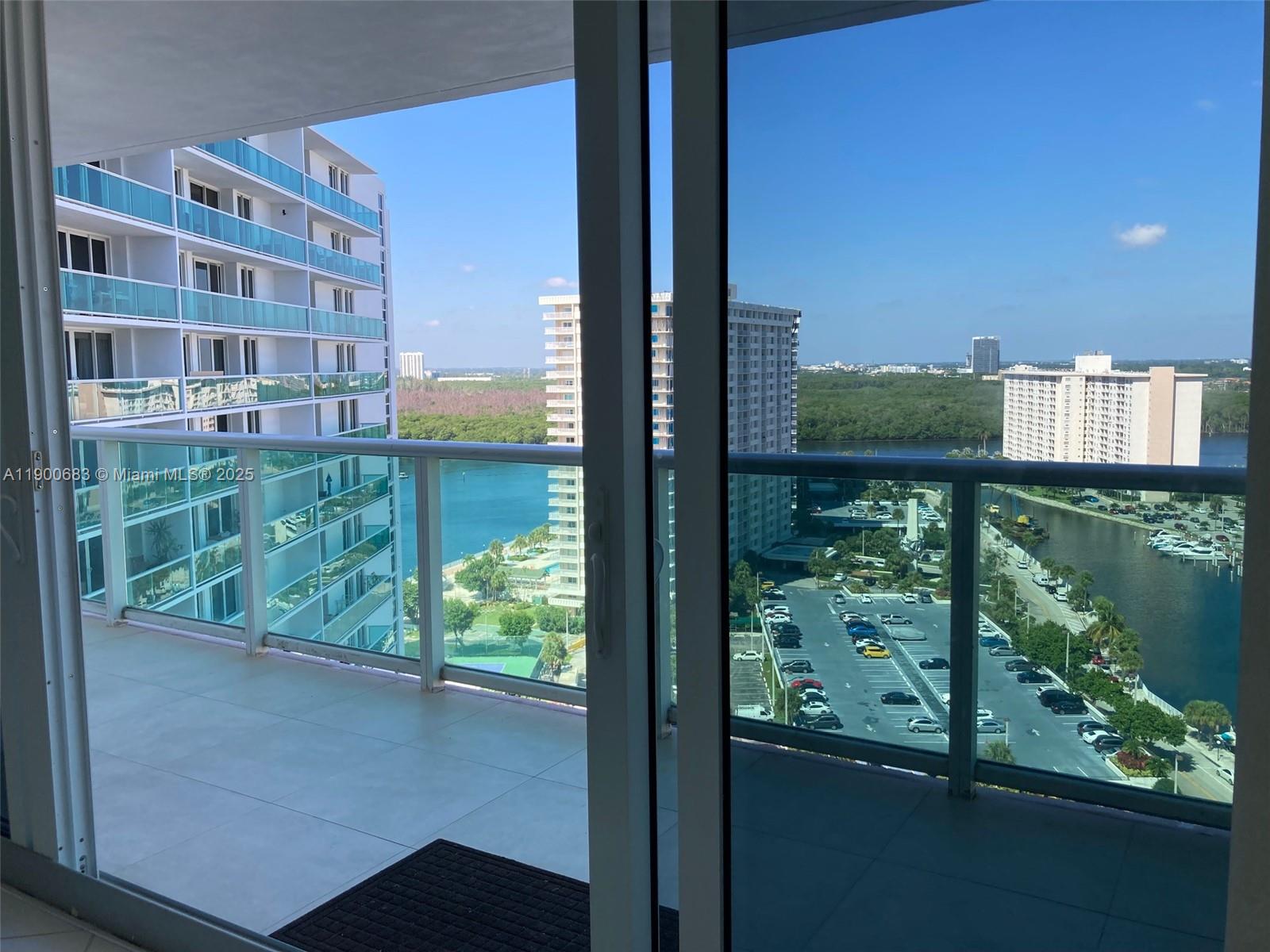 1902 1 / 2 991 sq. ft. $ 2025-10-22 0 Photo