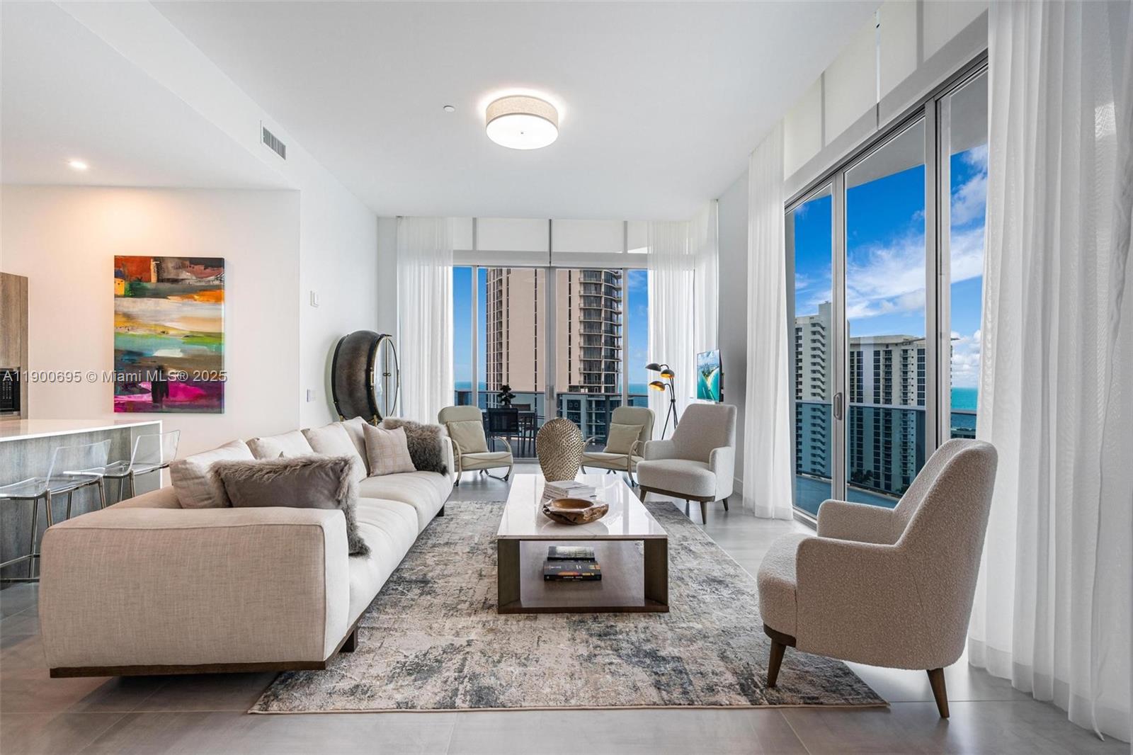 PH1 3 / 4 2767 sq. ft. $ 2025-10-22 0 foto