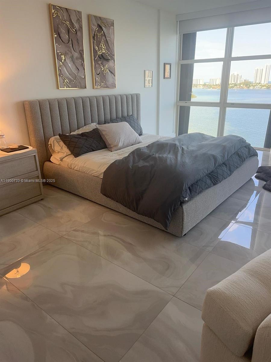 See details 1106 2 / 3 2154 sq. ft. $ 2025-10-22 0 Photo