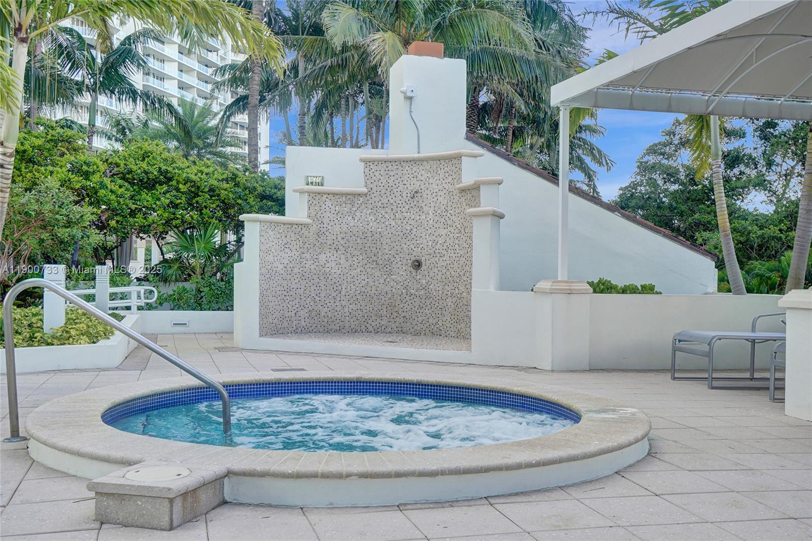 See details 1106 2 / 3 2154 sq. ft. $ 2025-10-22 0 Photo