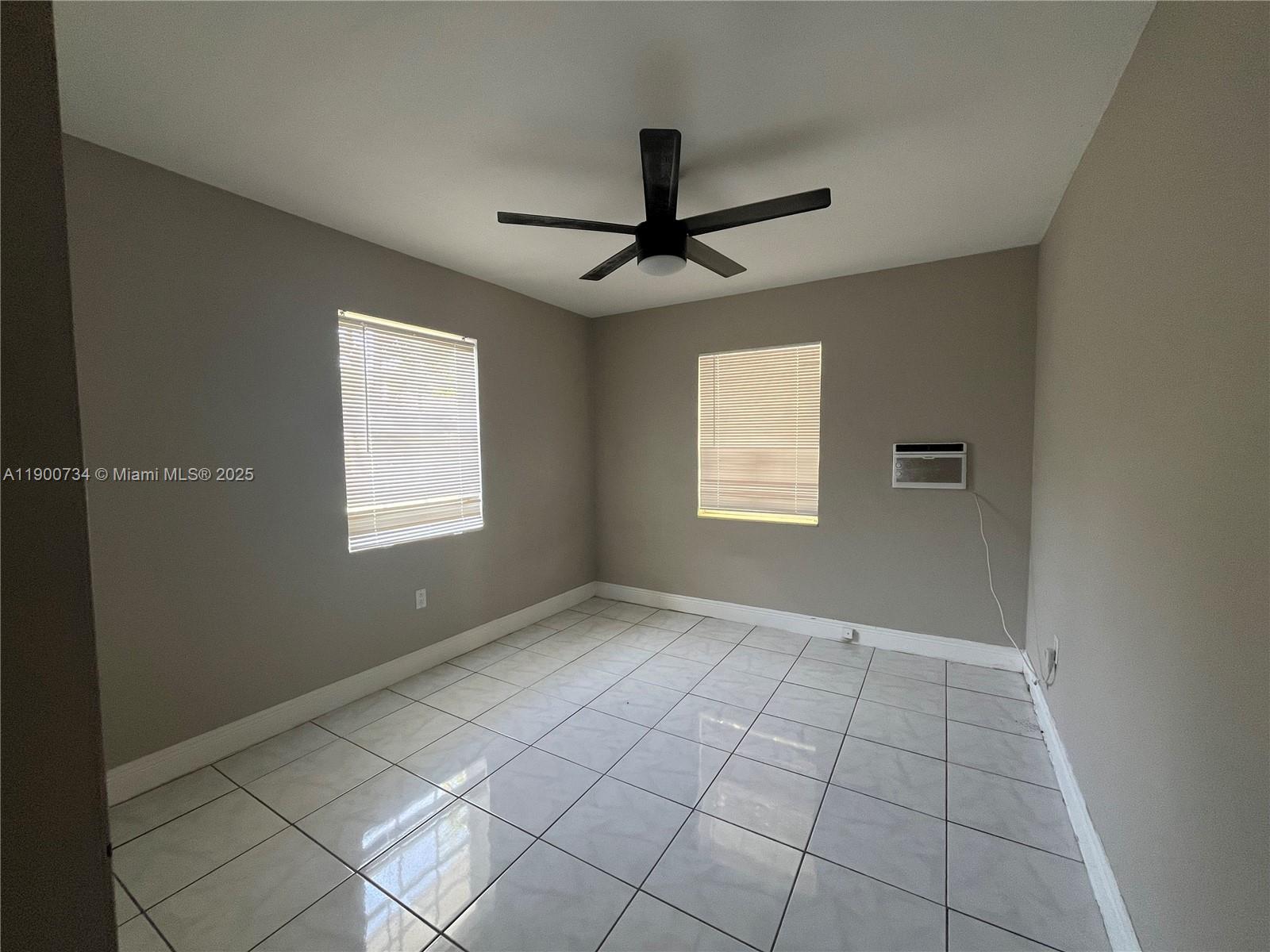 See details   /   sq. ft. $ 2025-10-22 0 Photo