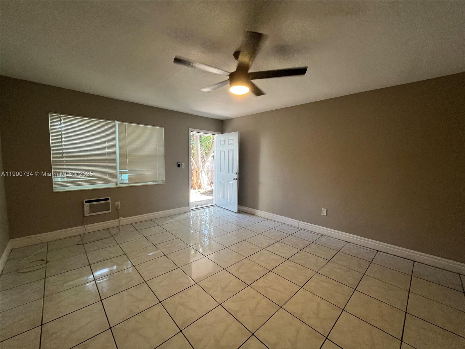 See details   /   sq. ft. $ 2025-10-22 0 Photo