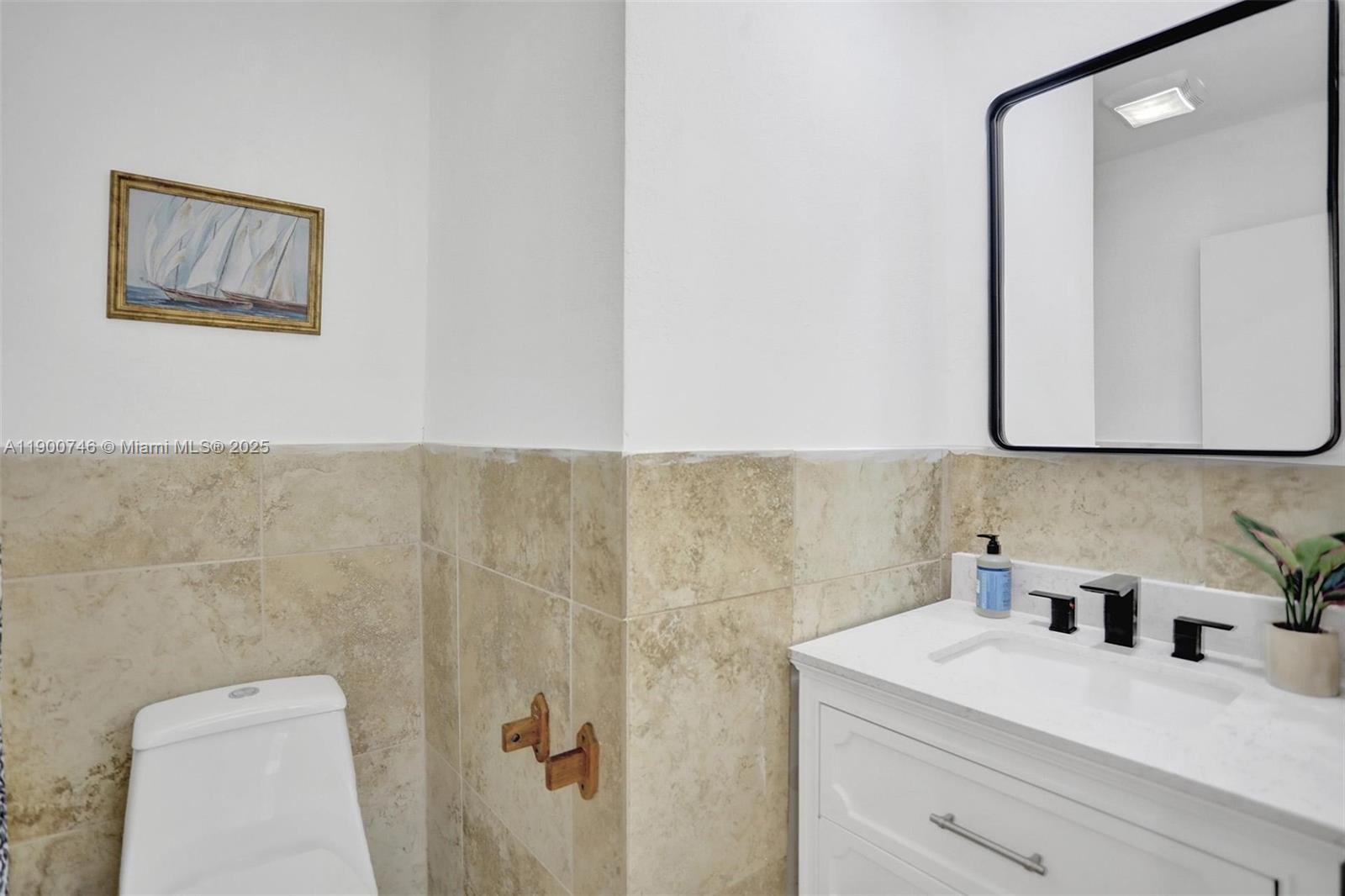 Ver detalles   /  2401 sq. ft. $ 2025-10-22 0 foto