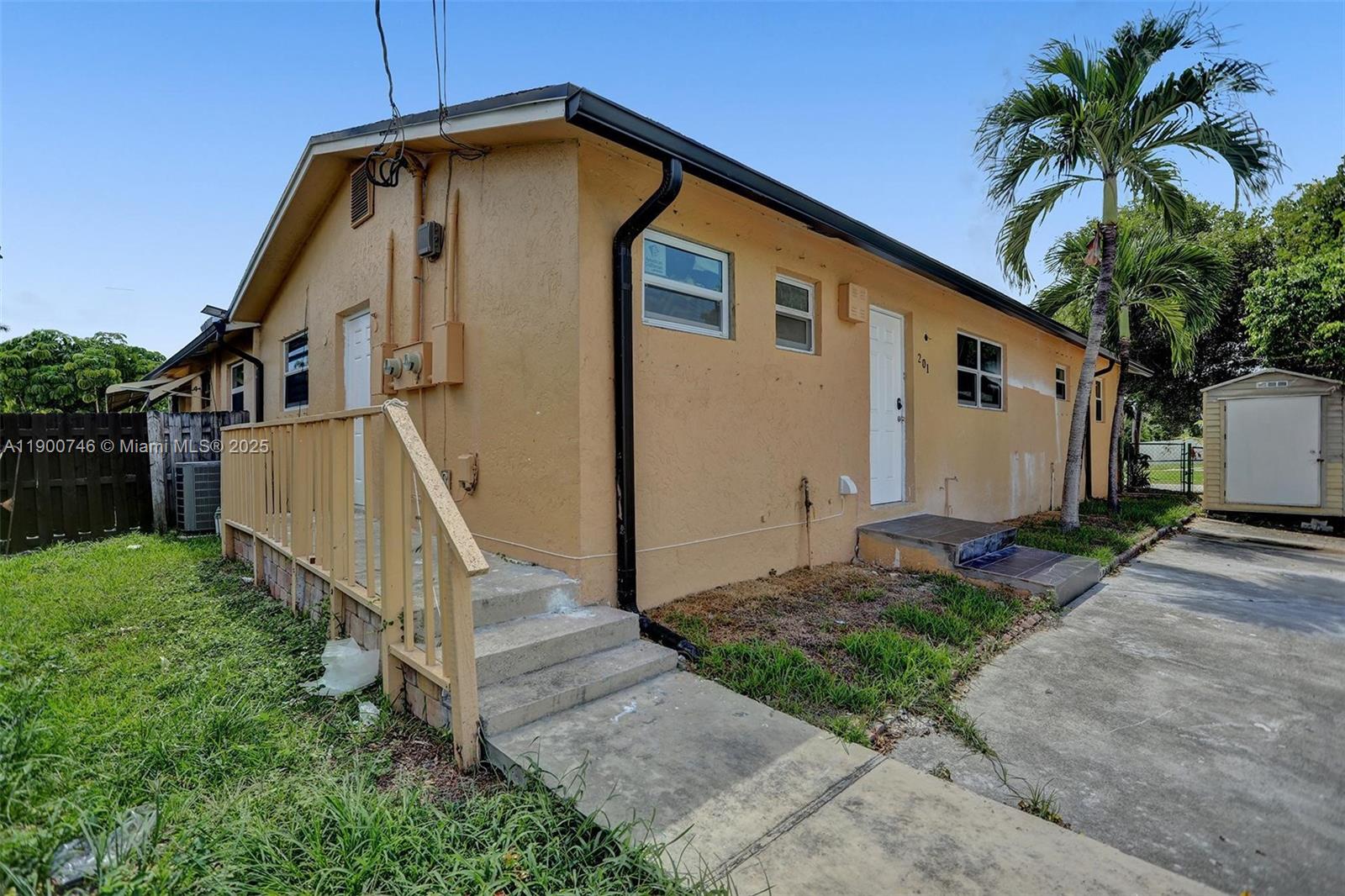 Ver detalles   /  2401 sq. ft. $ 2025-10-22 0 foto