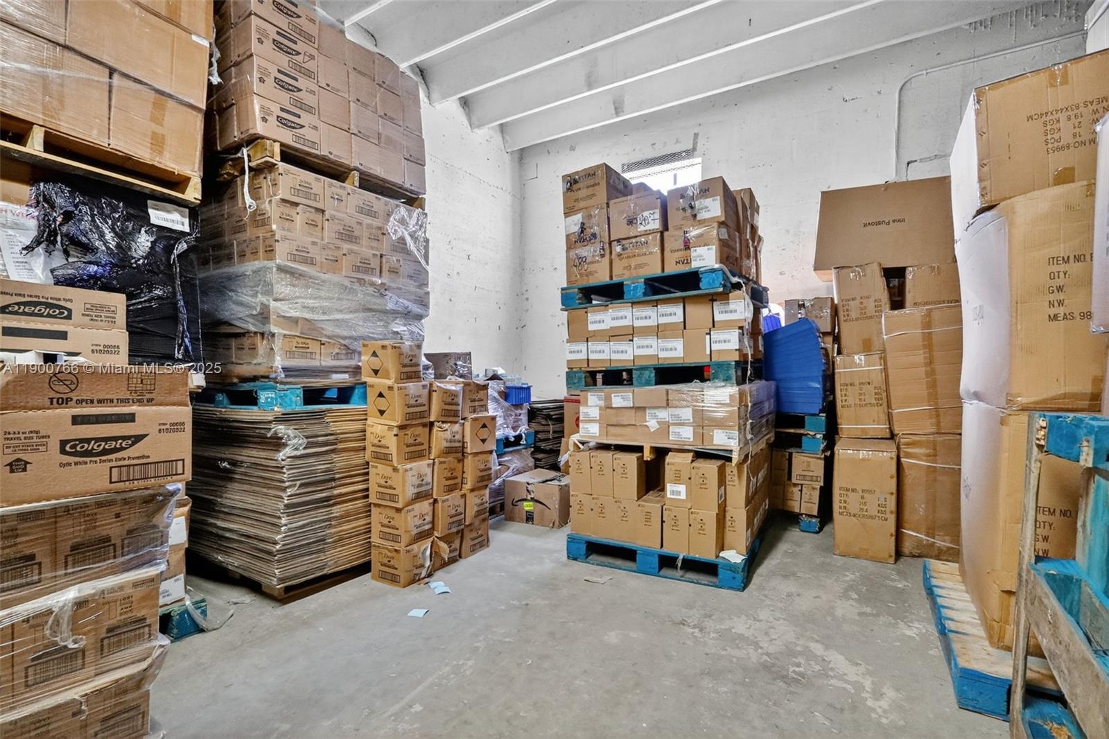 See details 115, 501, 503 / sq. ft. $ 2025-10-22 0 Photo