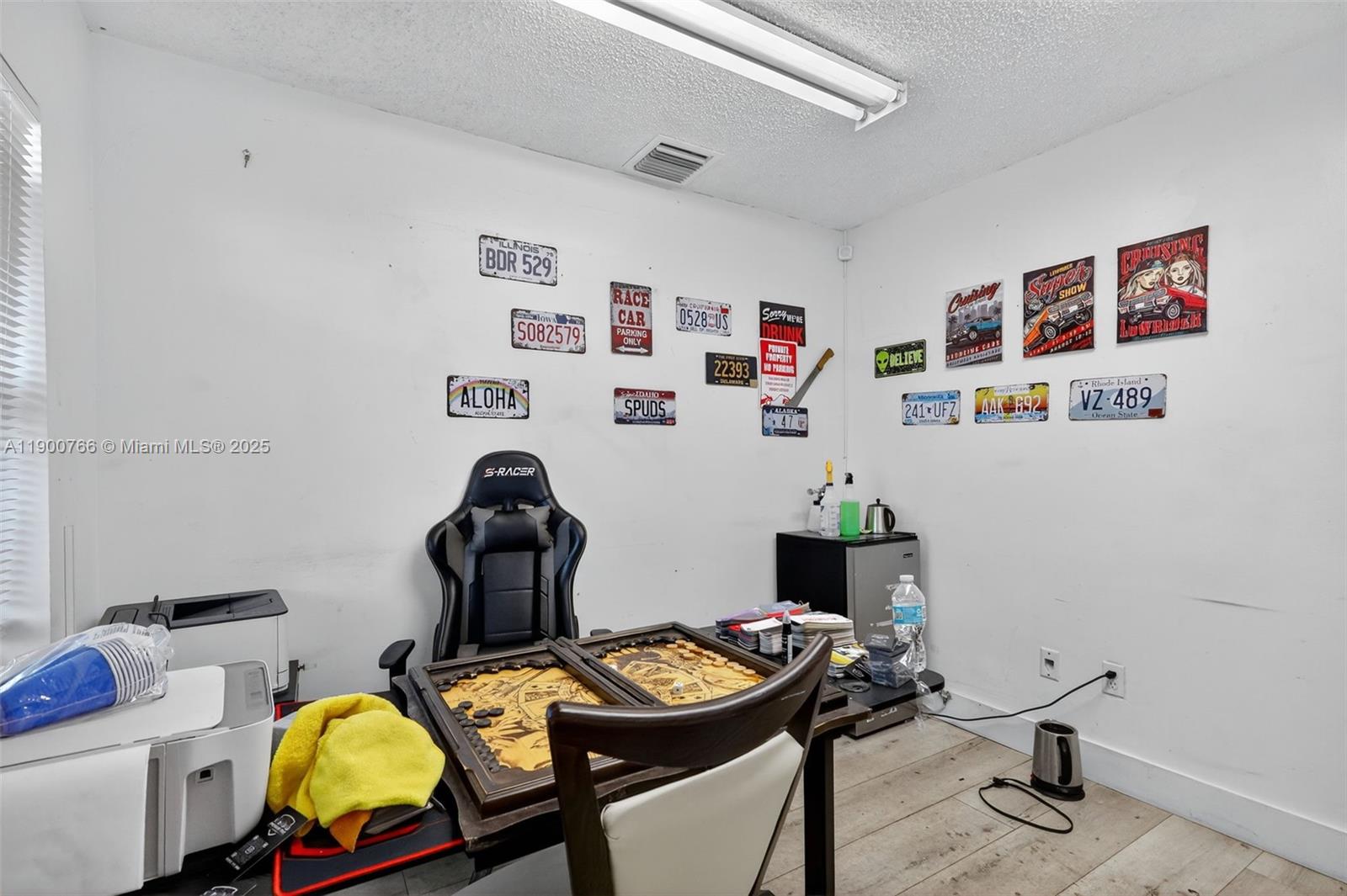 See details 115, 501, 503 / sq. ft. $ 2025-10-22 0 Photo