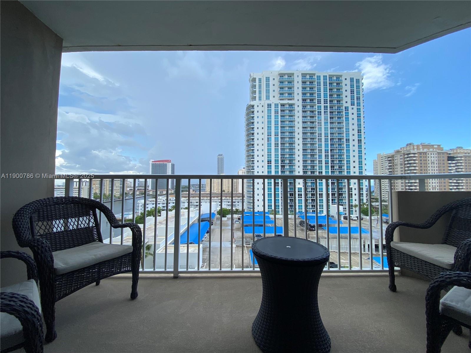 8B 1 / 1 798 sq. ft. $ 2025-10-22 0 Photo