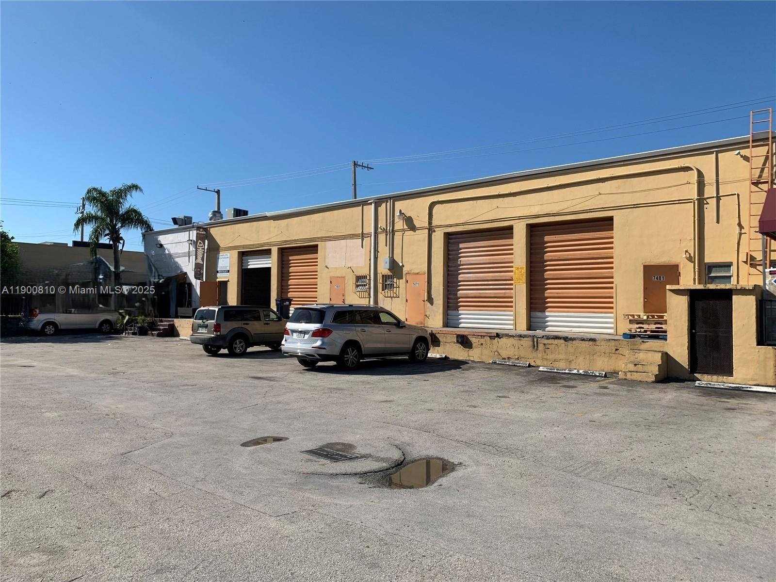 See details   /   sq. ft. $ 2025-10-22 0 Photo