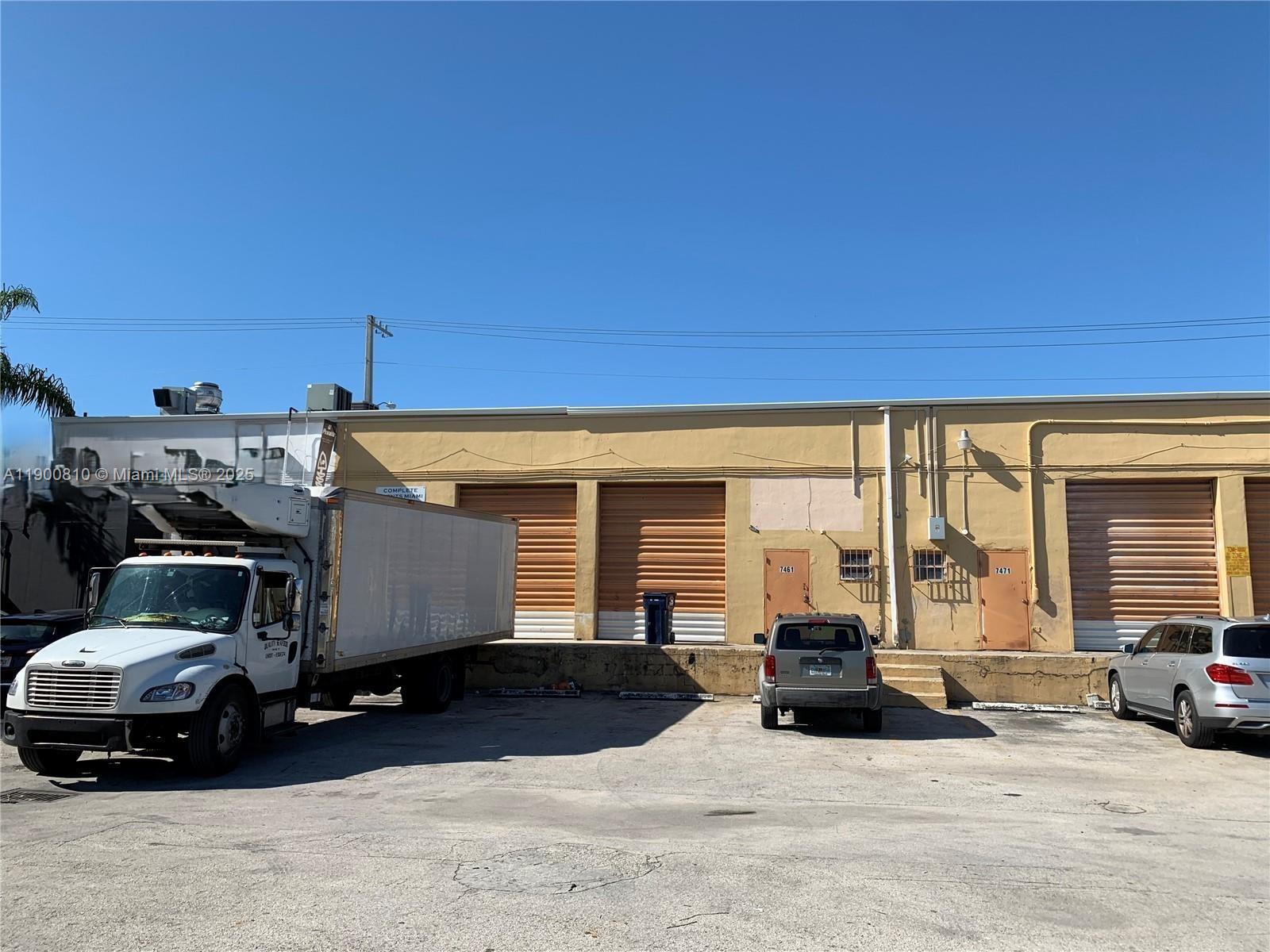 See details   /   sq. ft. $ 2025-10-22 0 Photo