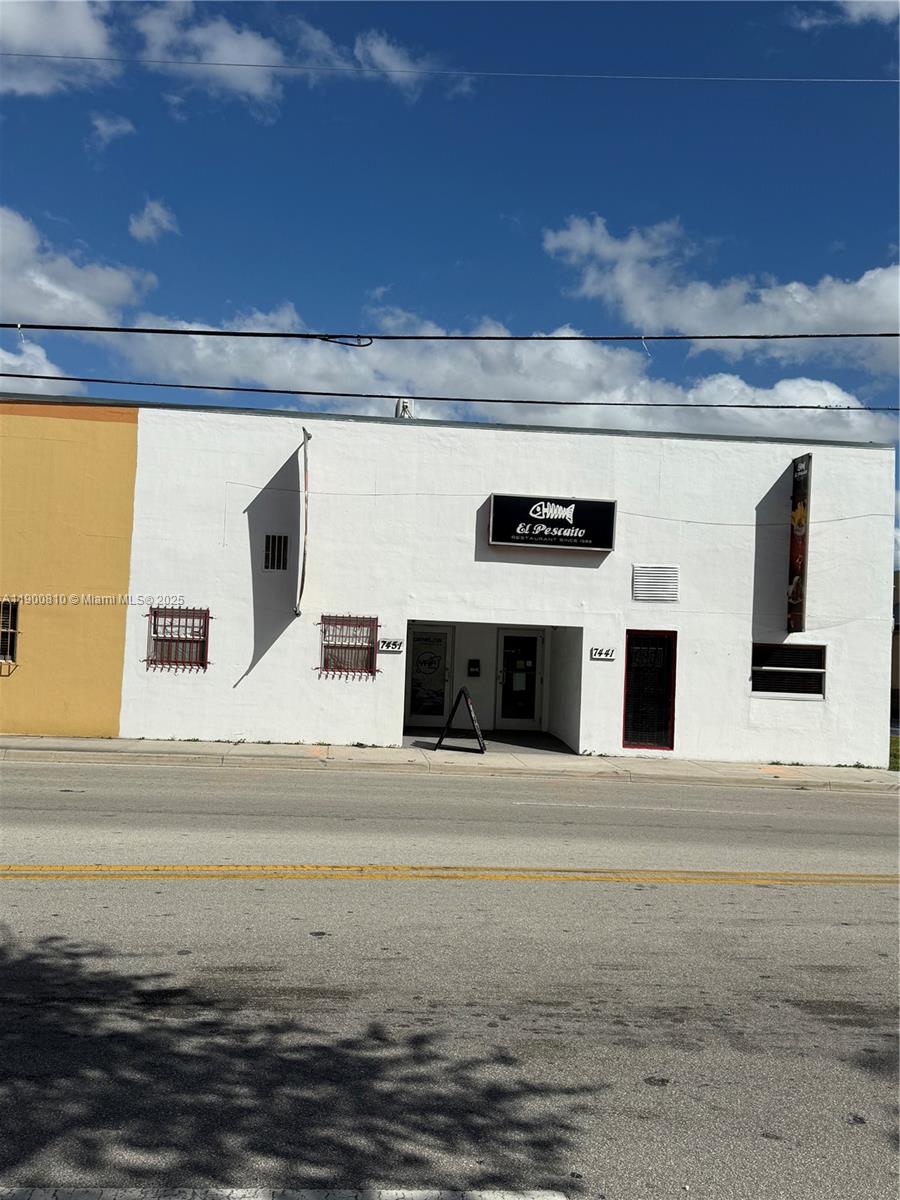 See details   /   sq. ft. $ 2025-10-22 0 Photo