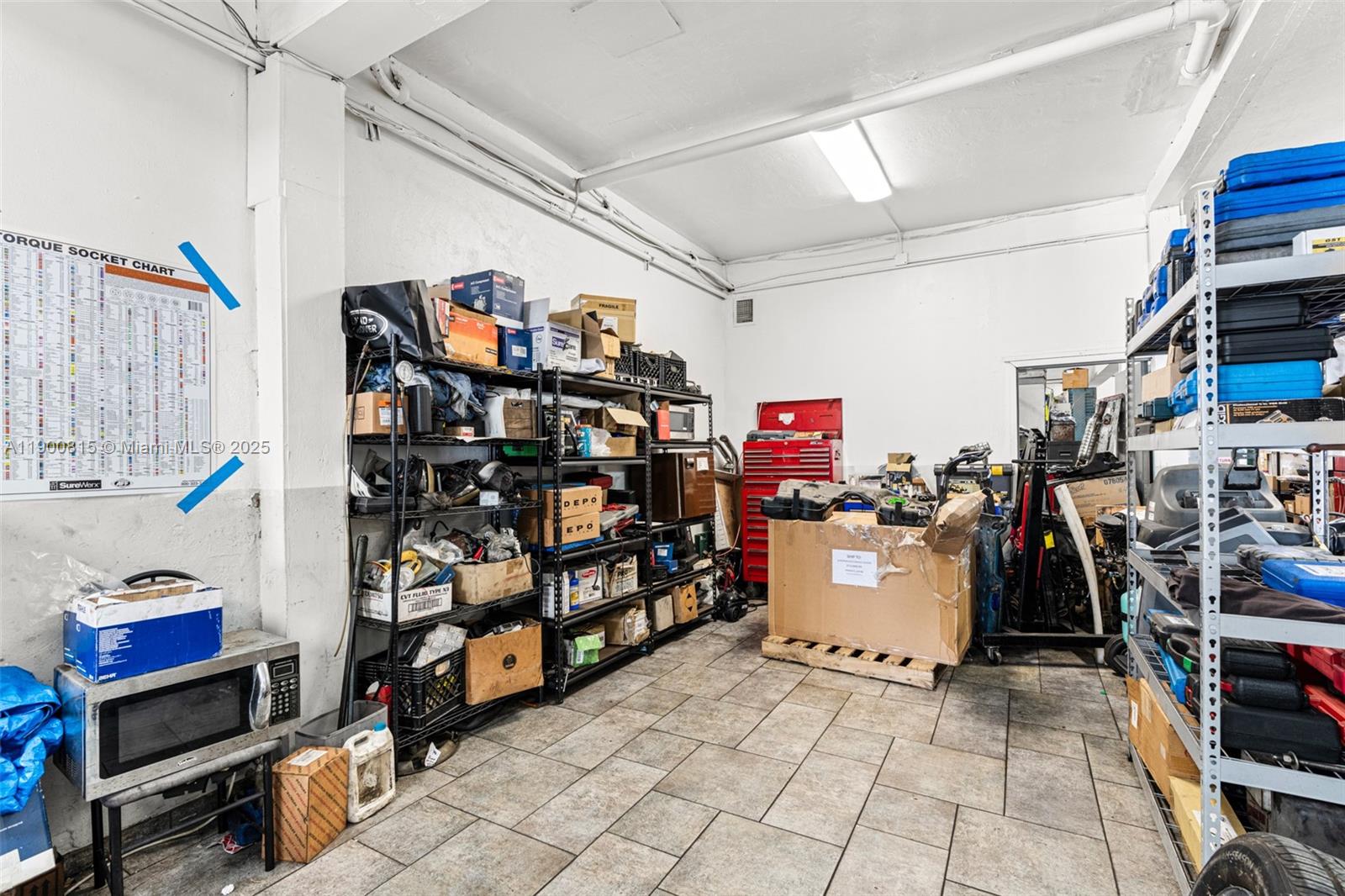 Ver detalles / sq. ft. $ 2025-10-22 0 foto