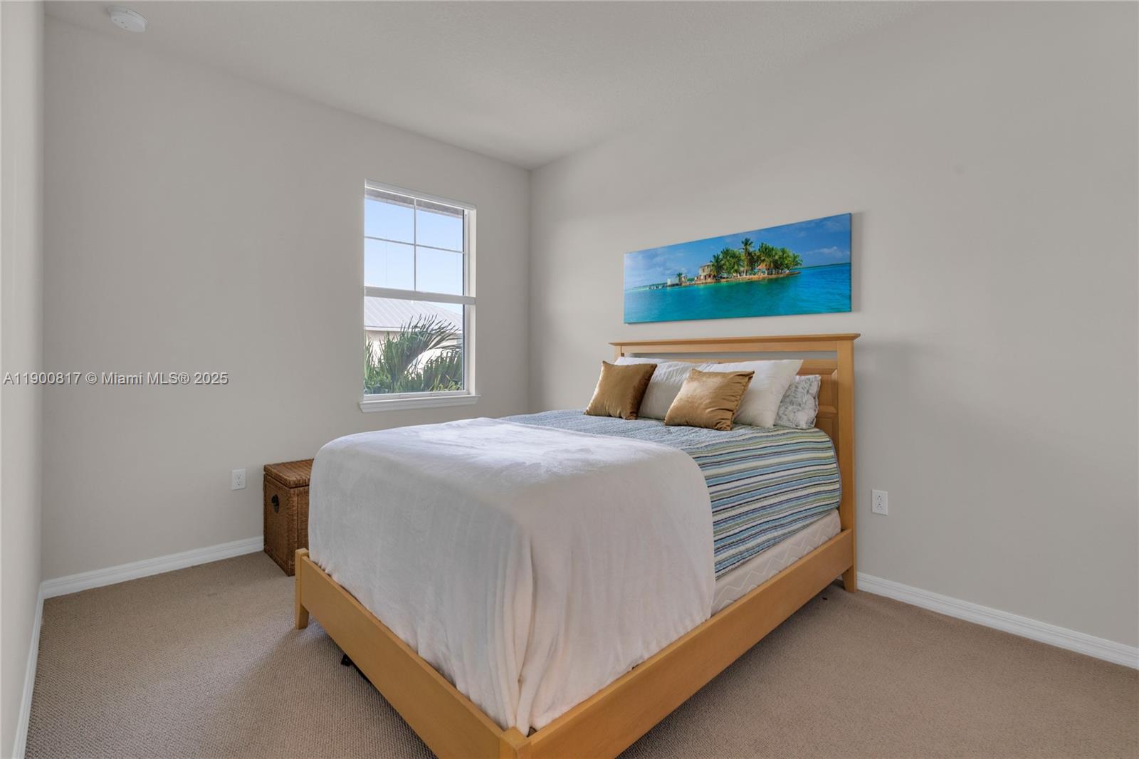 See details 4810 3 / 3 1421 sq. ft. $ 2025-10-22 0 Photo