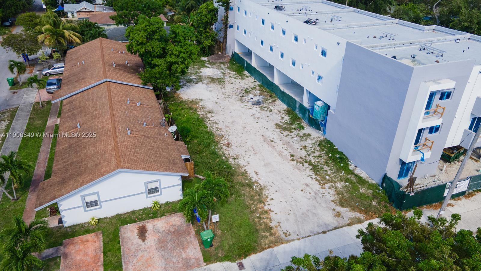 Подробнее   /   кв.футов $ 2025-10-22 0 Фото