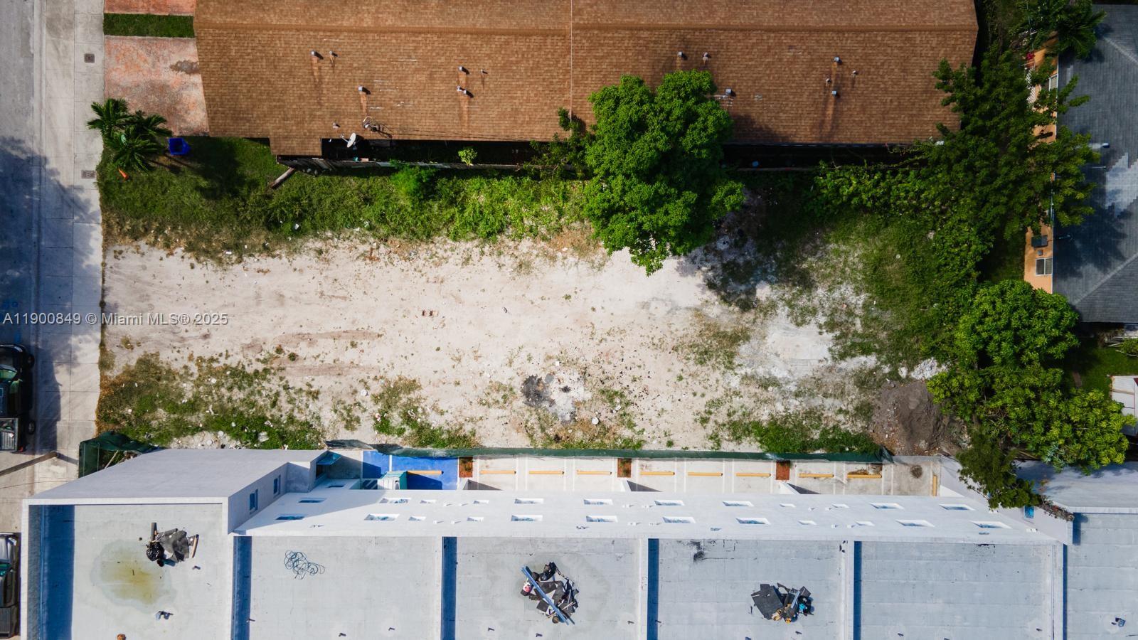 Подробнее   /   кв.футов $ 2025-10-22 0 Фото