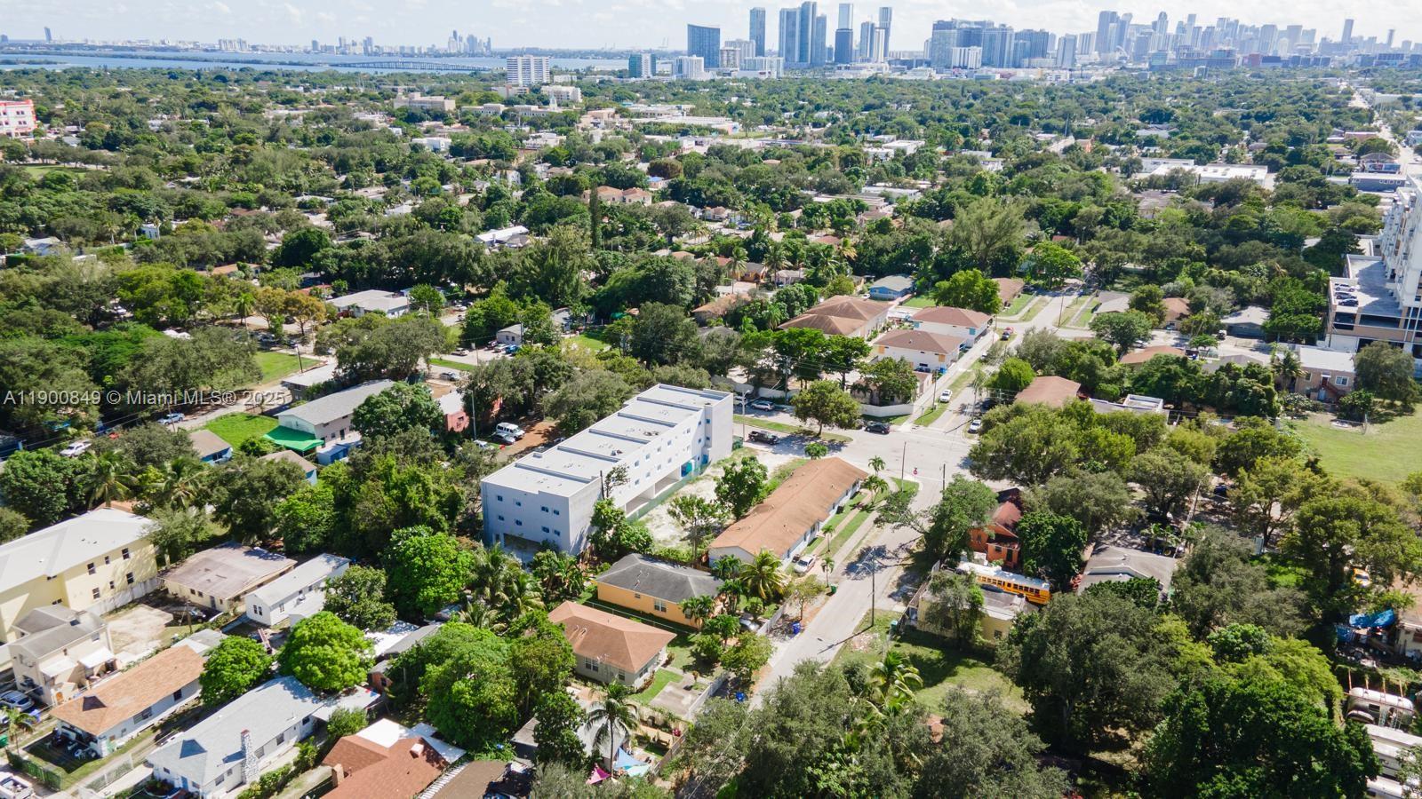 Подробнее   /   кв.футов $ 2025-10-22 0 Фото