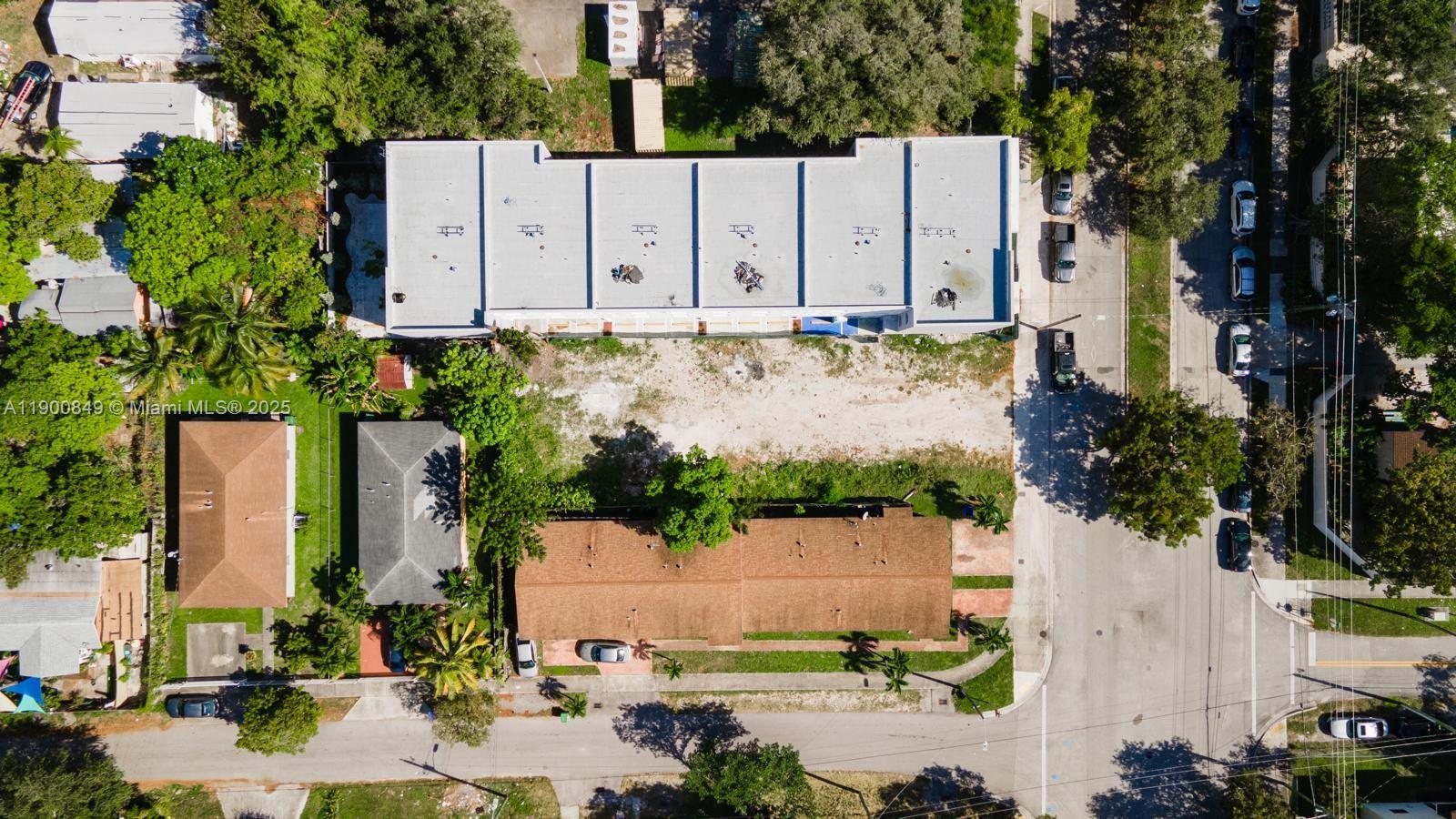 Подробнее   /   кв.футов $ 2025-10-22 0 Фото