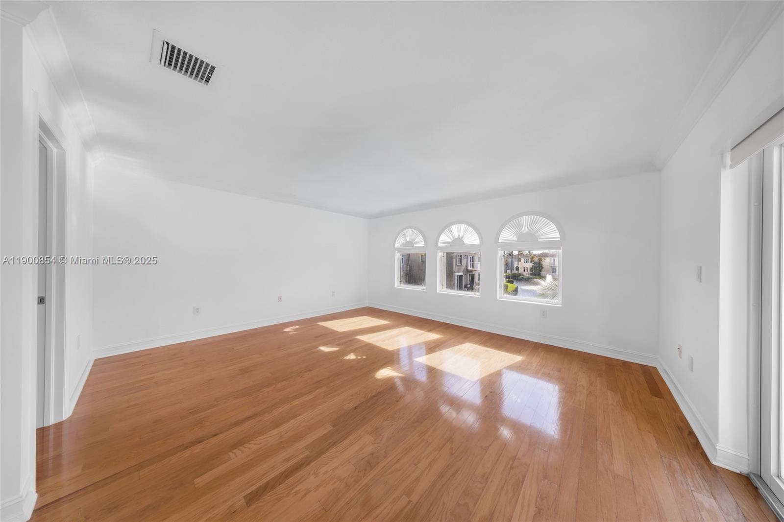 Photo of 21025 31st Ave  (21025), Aventura, Florida, 33180 -