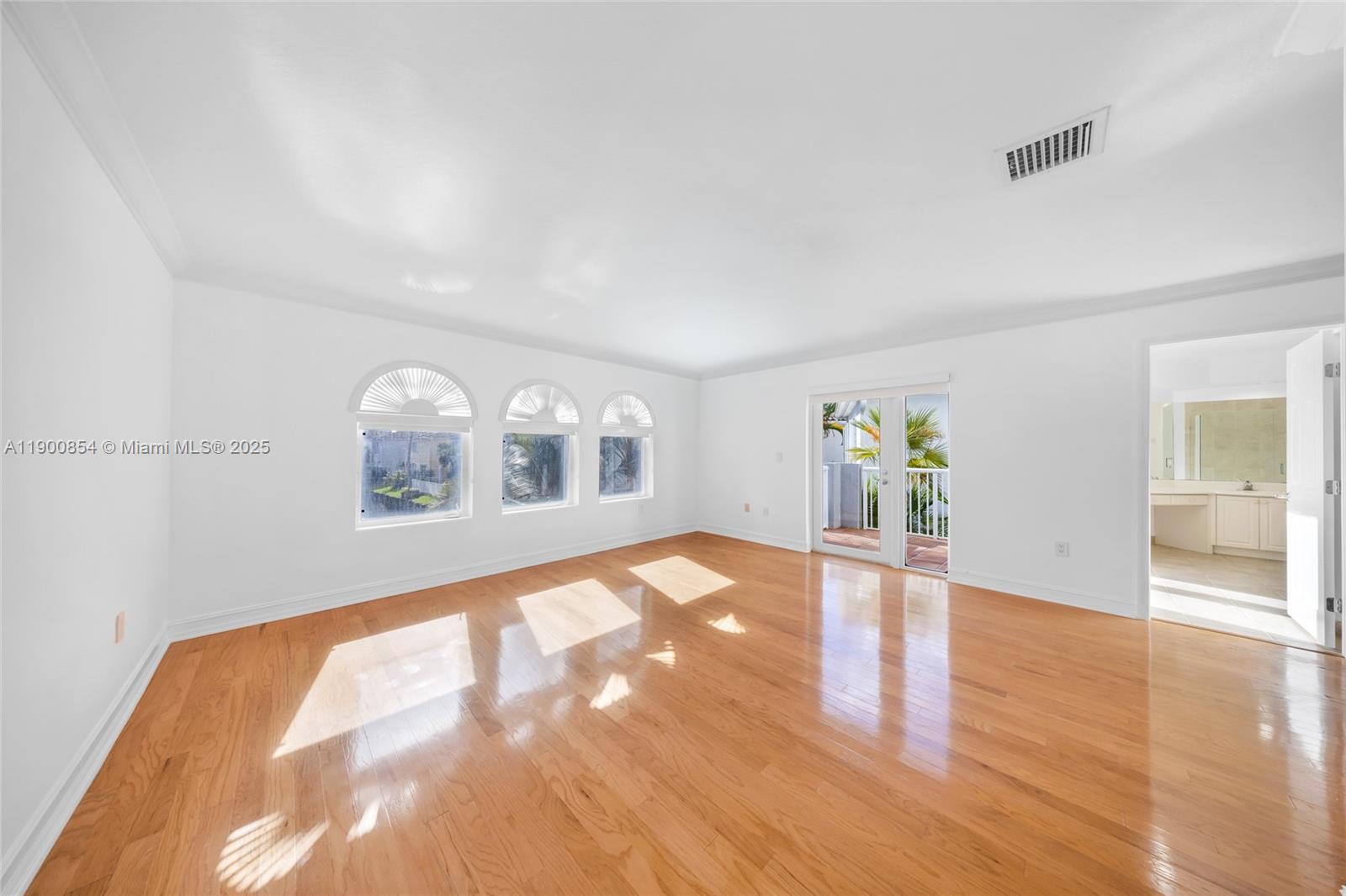 Photo of 21025 31st Ave  (21025), Aventura, Florida, 33180 -