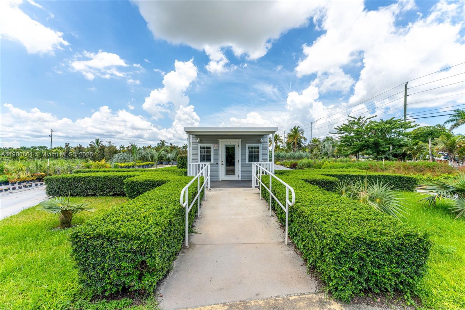 Подробнее / кв.футов $ 2025-10-22 0 Фото