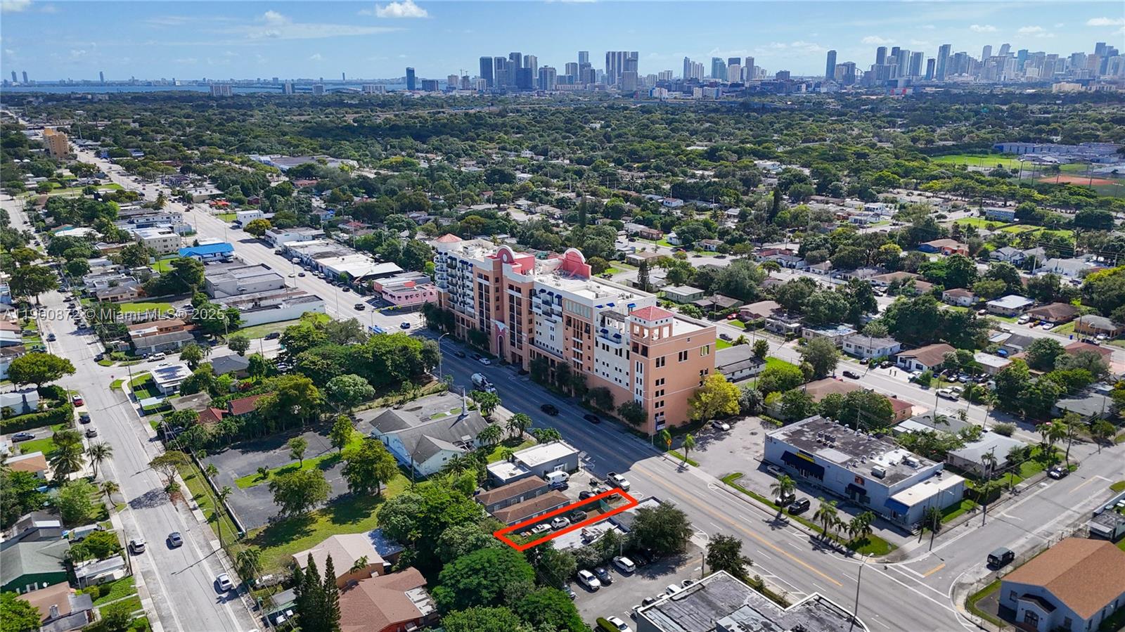 Подробнее   /   кв.футов $ 2025-10-22 0 Фото