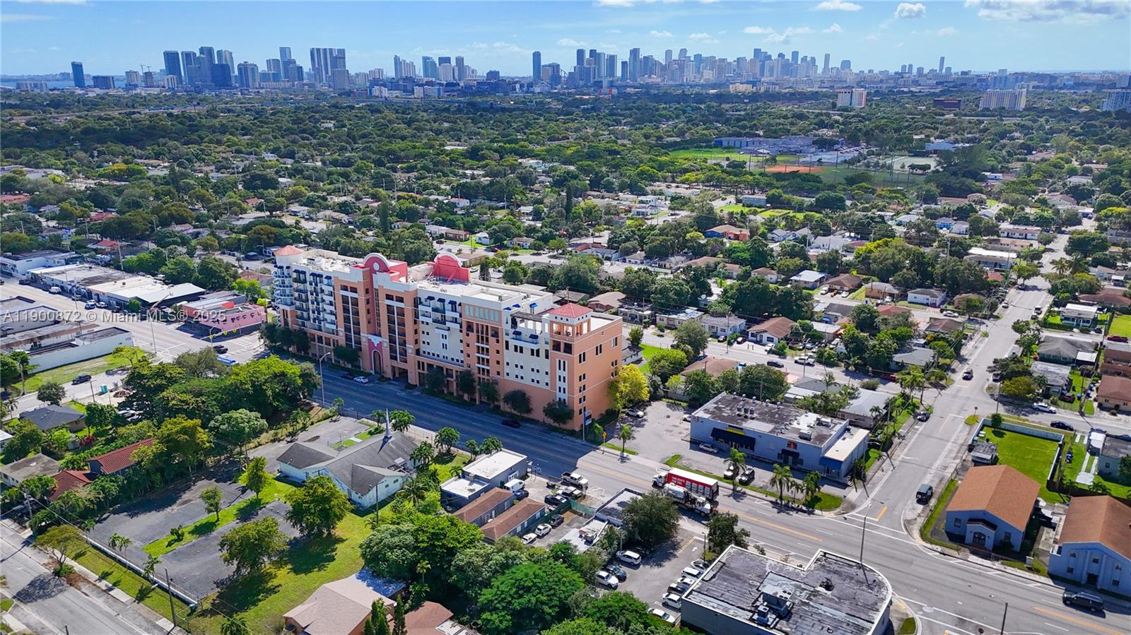 Подробнее   /   кв.футов $ 2025-10-22 0 Фото