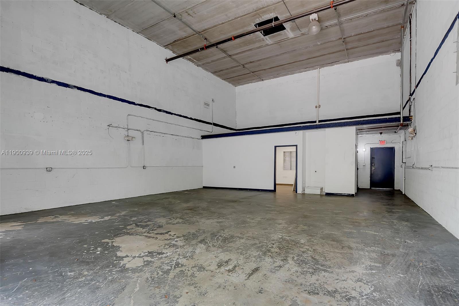 See details C6  /   sq. ft. $ 2025-10-22 0 Photo