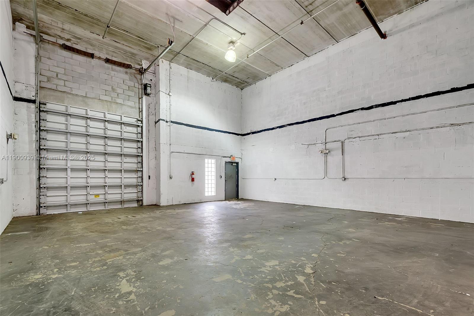 See details C6  /   sq. ft. $ 2025-10-22 0 Photo